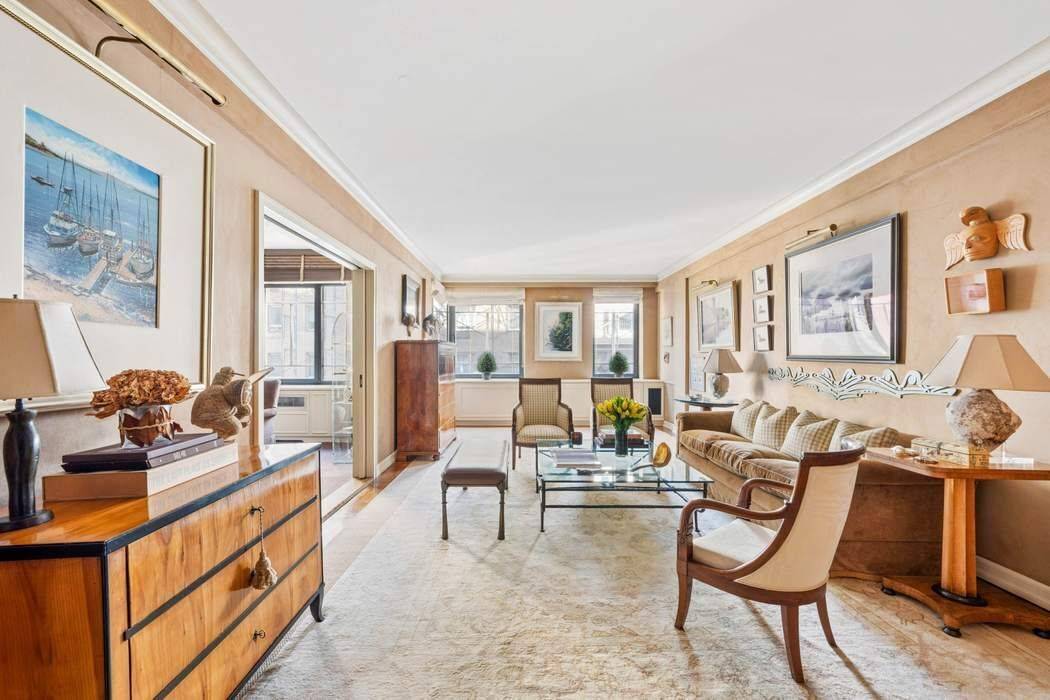 Move right into this rarely available, high floor E line residence, perfectly positioned in one of Fifth Avenue s most distinguished white glove cooperatives, designed in 1939 by acclaimed American ...