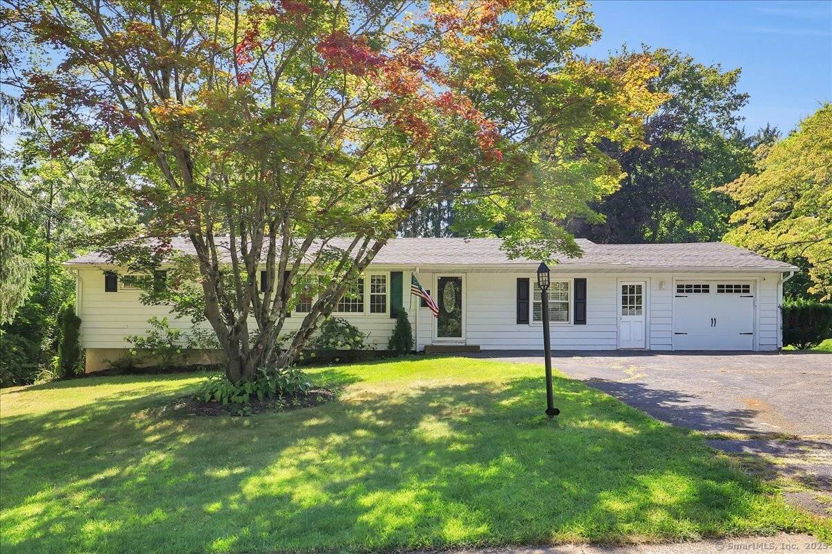 Enjoy the ease and comfort of single level living in this beautifully maintained 3 bedroom, 2 bath Ranch style home.