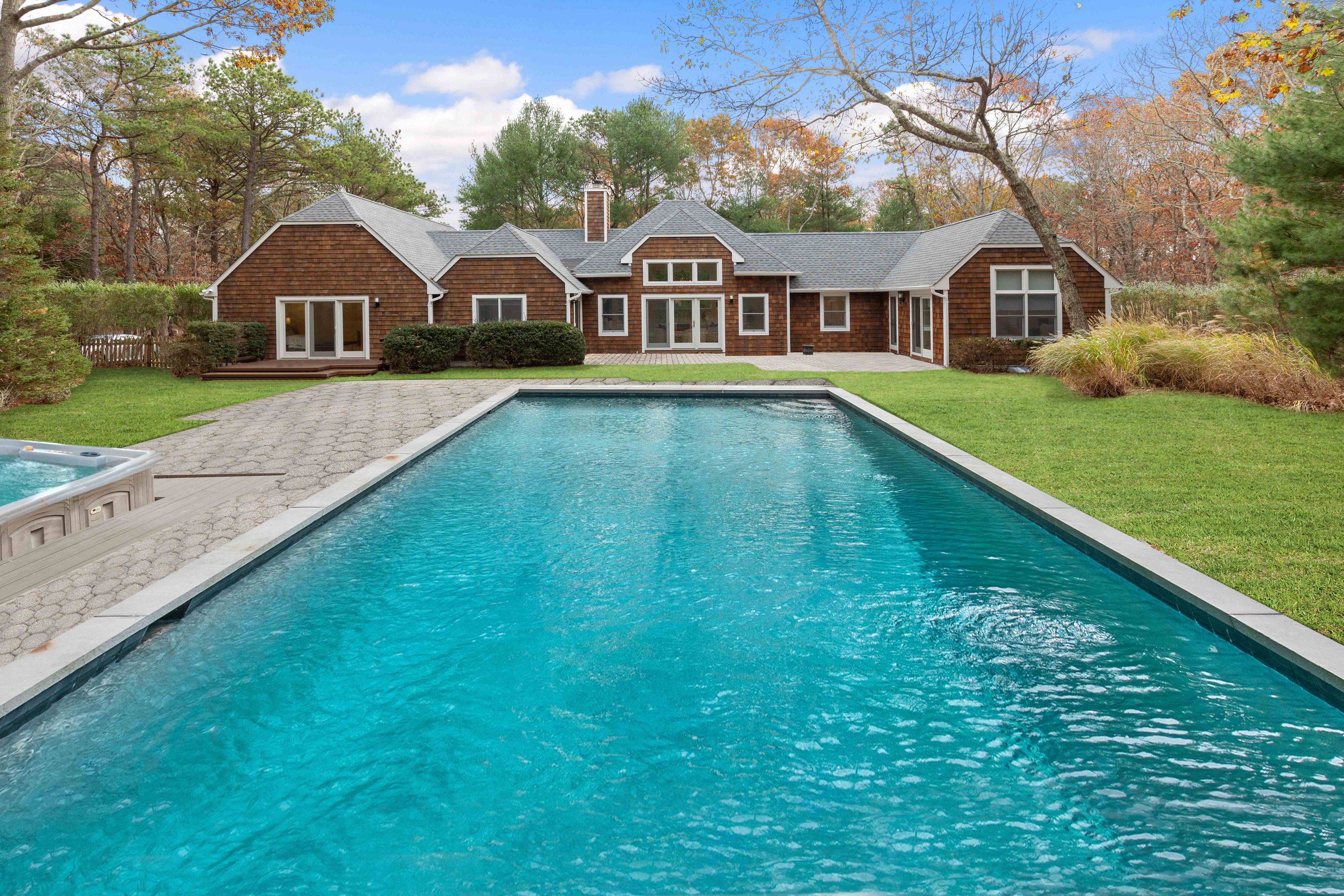 Newly Renovated East Hampton