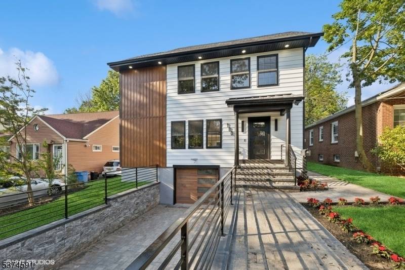 Experience Modern Elegance in the Heart of Maplewood.