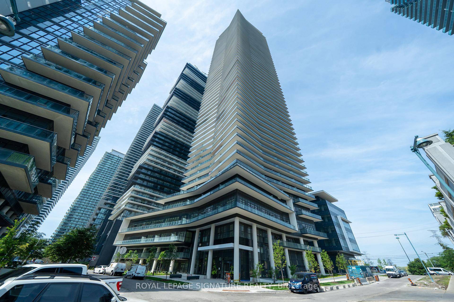 Live Elevated at Waters Edge at The Cove Experience modern waterfront living in this stunning 2 bedroom, 1 bath condo perched on the 22nd floor of one of Torontos most ...