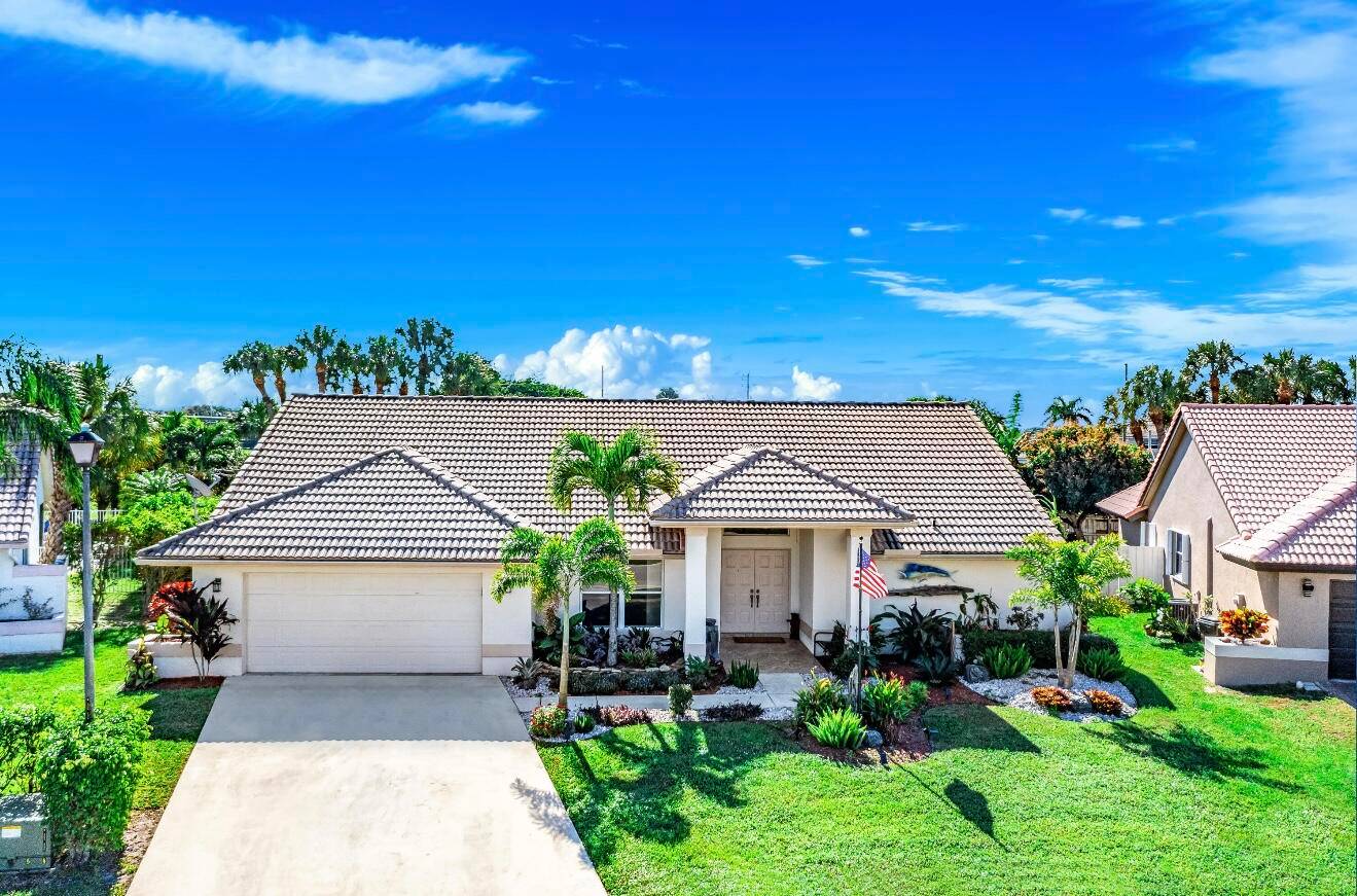Welcome to this beautiful 4 bedroom, 2 bathroom pool home in the highly sought after Lakeview Estates community !