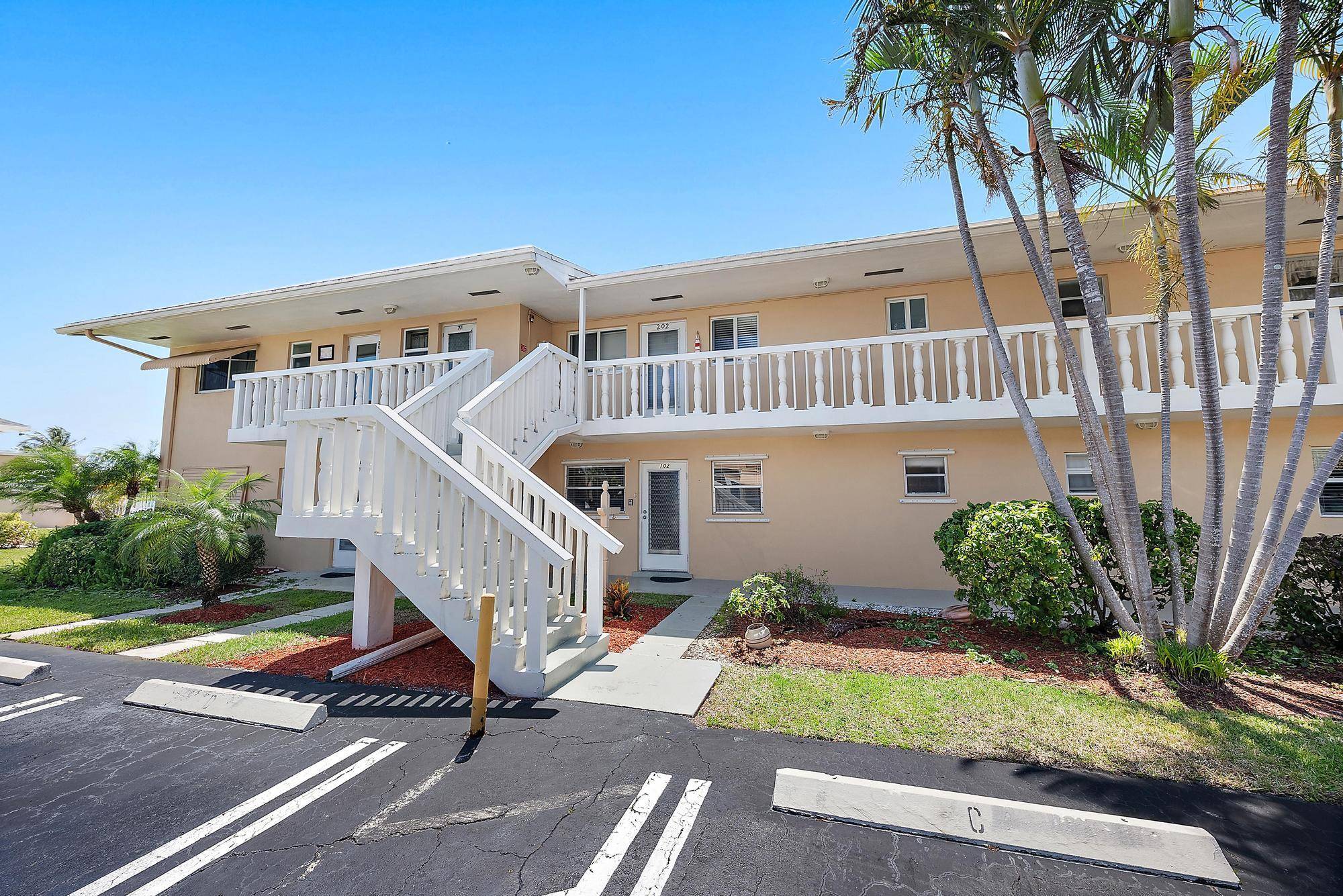 Get ready to make Florida living your reality !