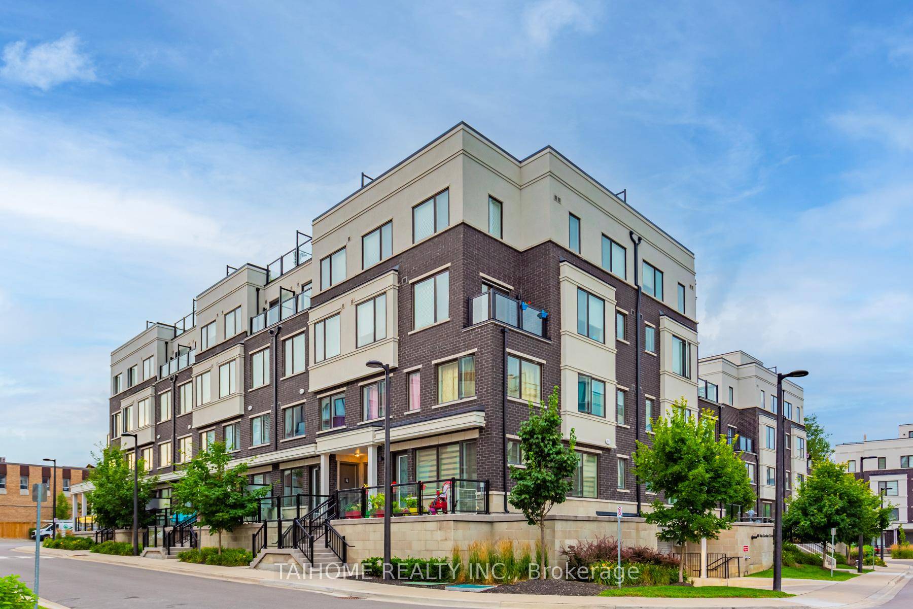 Welcome To 400 Alex Gardner Circle Unit 74 !