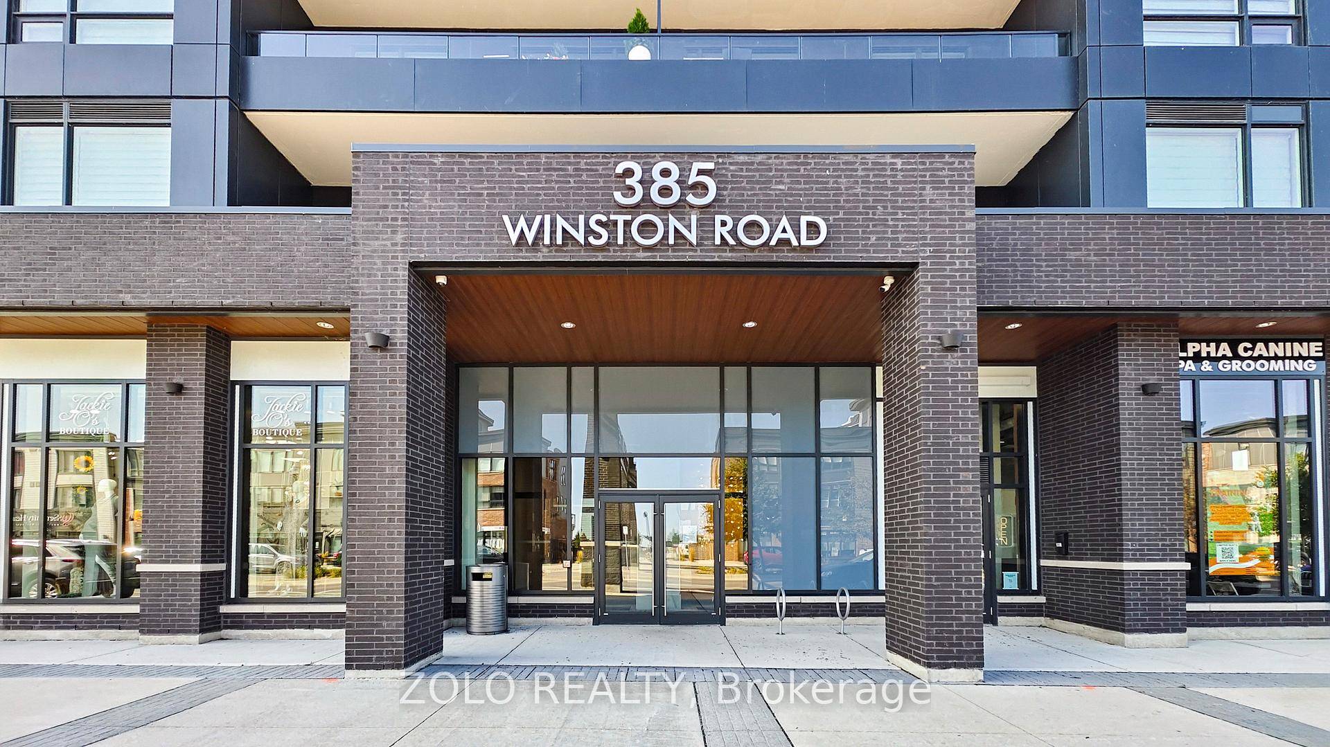 Luxury Odyssey condo with lake view for creativity enhancement !