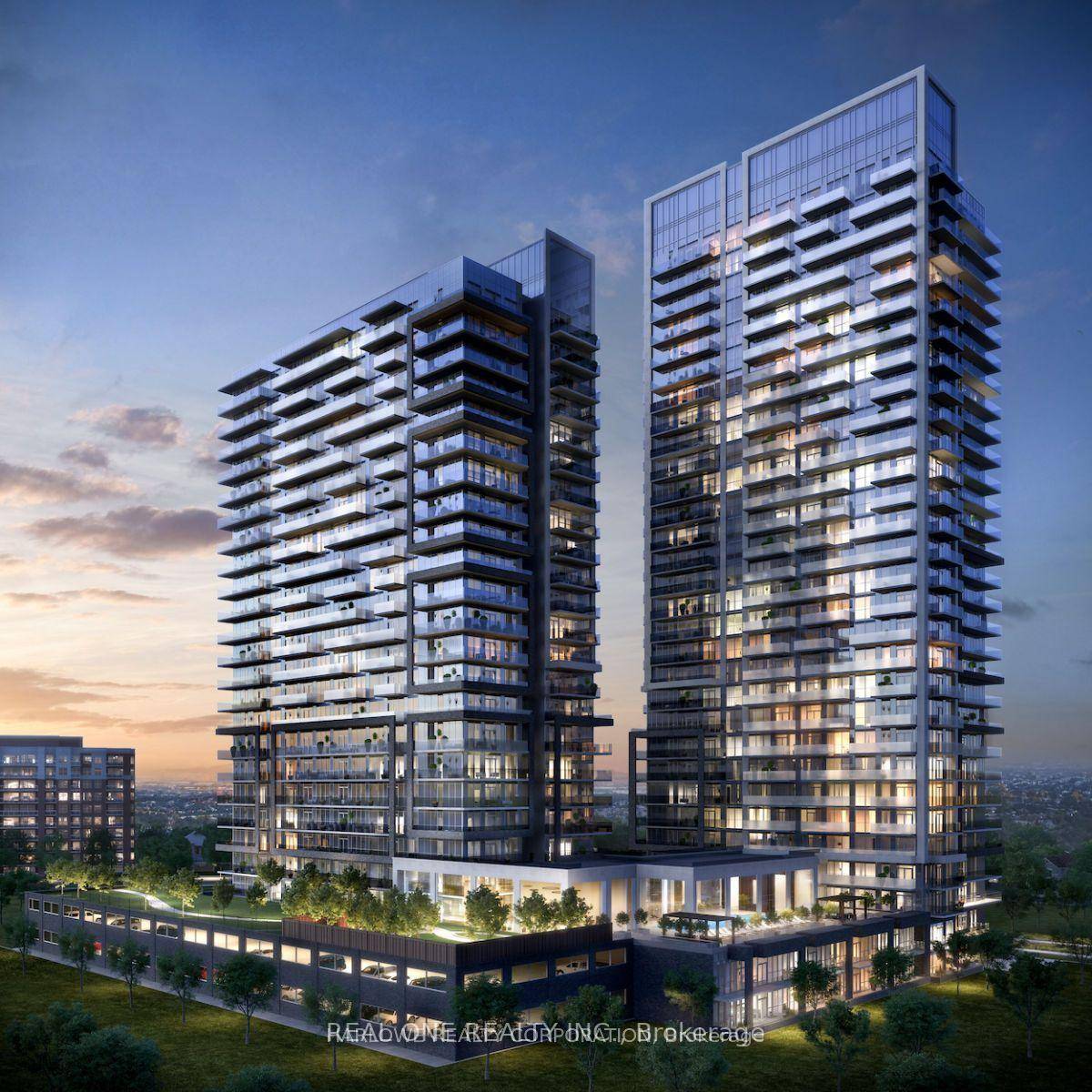 Yonge Parc Luxury Living Near Yonge amp ; Hwy 7.