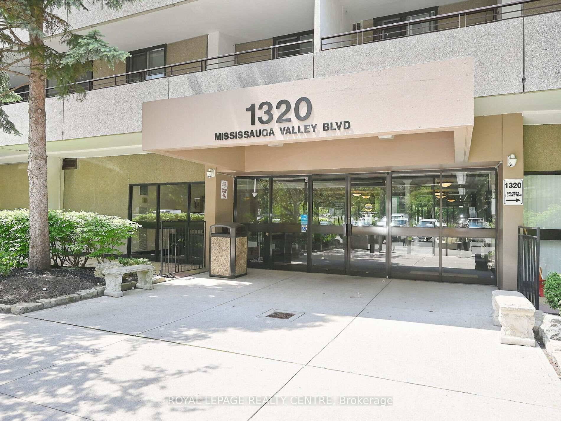 Completely Renovated Large 1000 Sq.