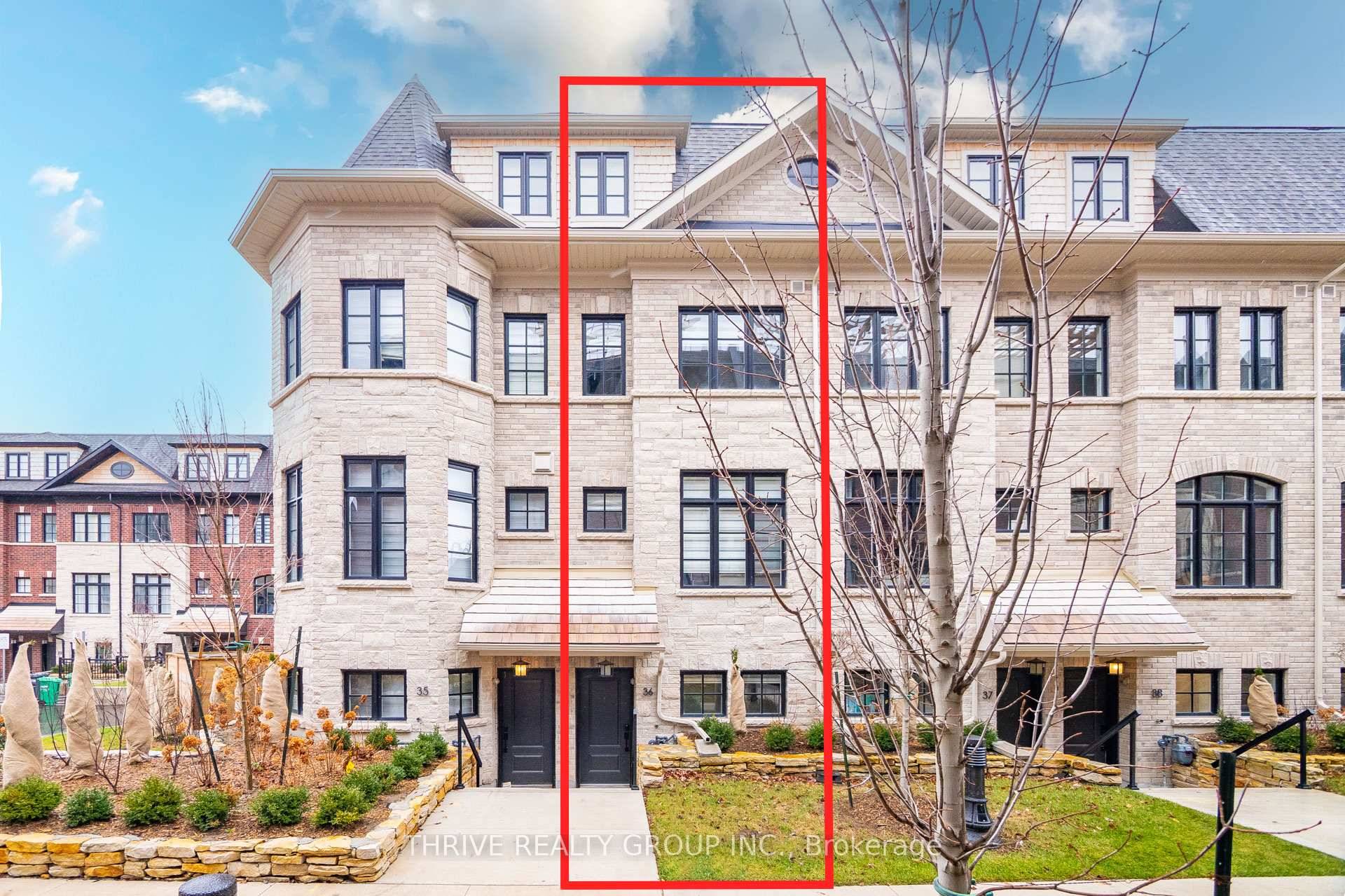 Luxury. Exquisite Stunning 1 Year Old Luxury Executive Condo Townhome In Dunpar's Prestigious Streetsville Development Steps From Streetsville GO.