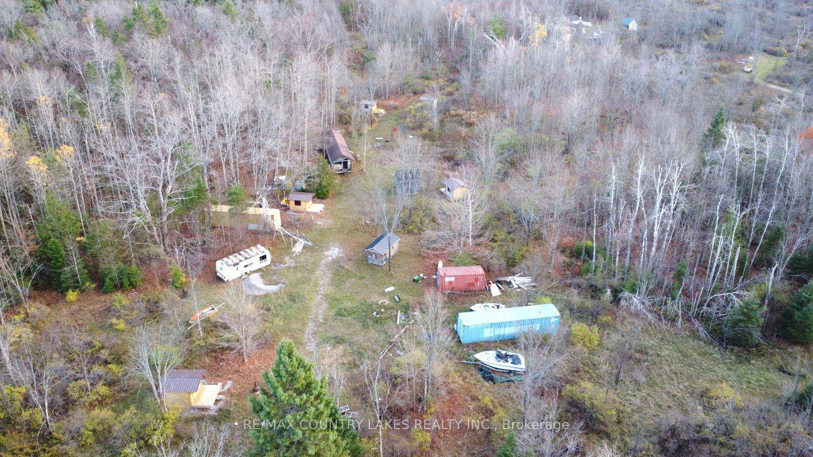 Escape to total seclusion and embrace true off grid living with this 10 acre parcel, perfectly suited for nature lovers and outdoor enthusiasts.