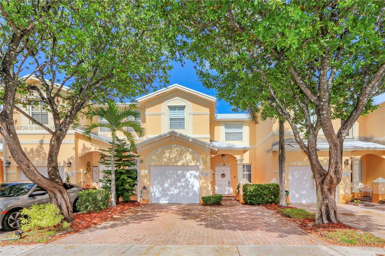 Beautiful and spacious 3 bedroom, 2.