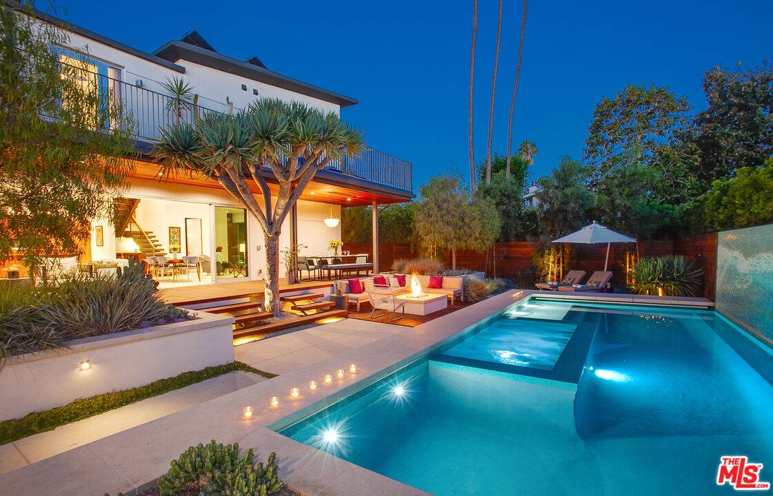 805 MARCO PL Marina Del Rey LA