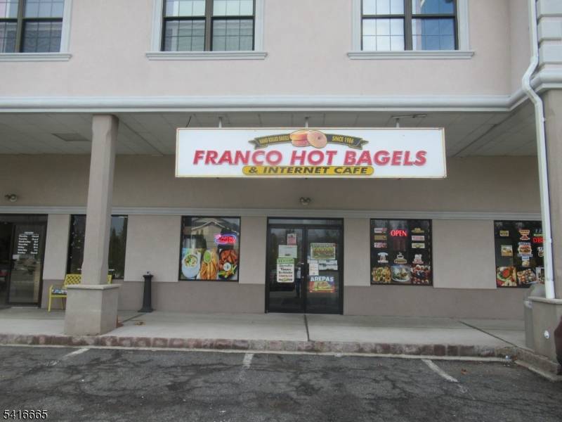 Modern Bagel Shop Full Commercial Kitchen ?