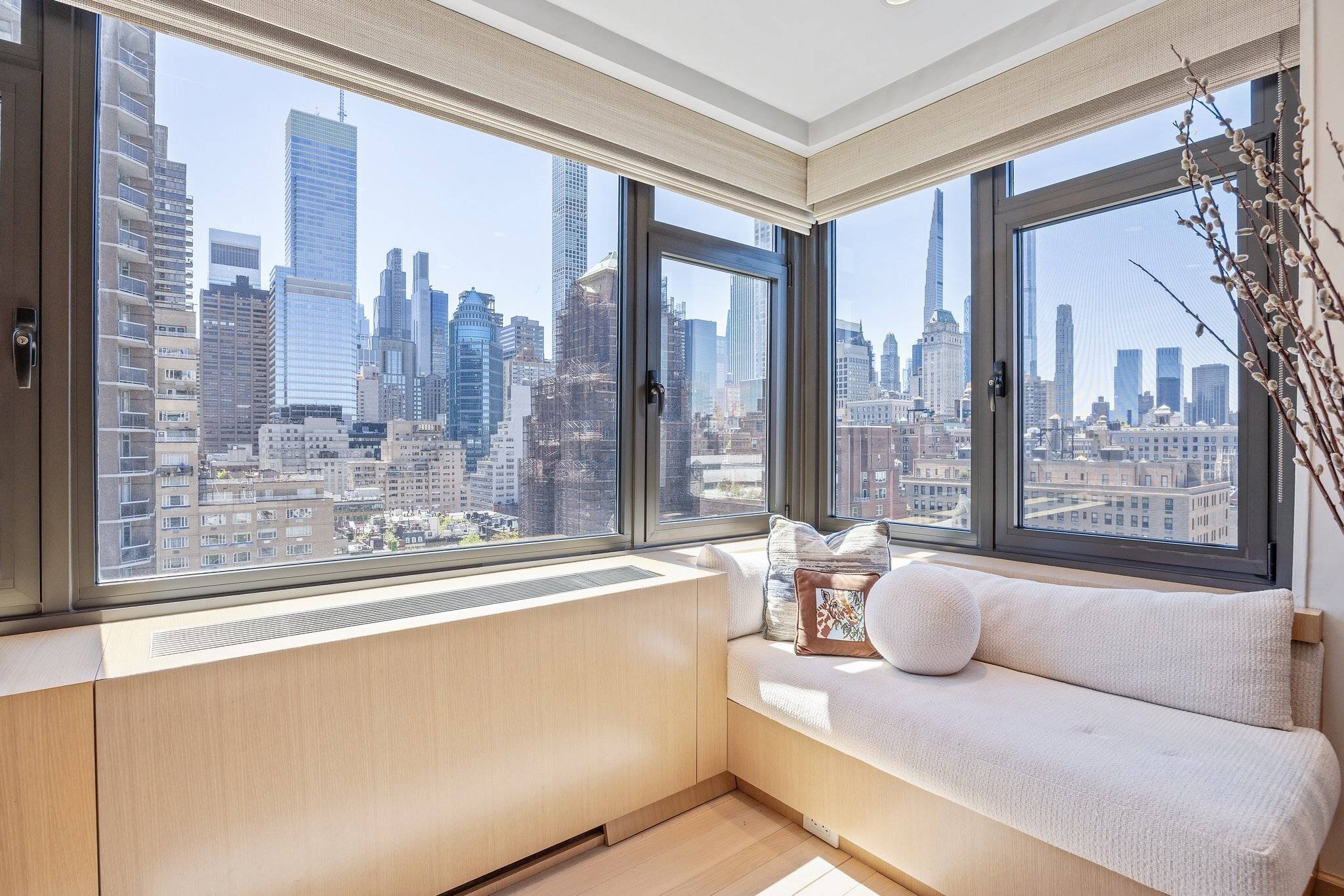 Welcome to Apartment 14C at The Phoenix, a distinguished cooperative in Upper East Side s prime Lenox Hill neighborhood.