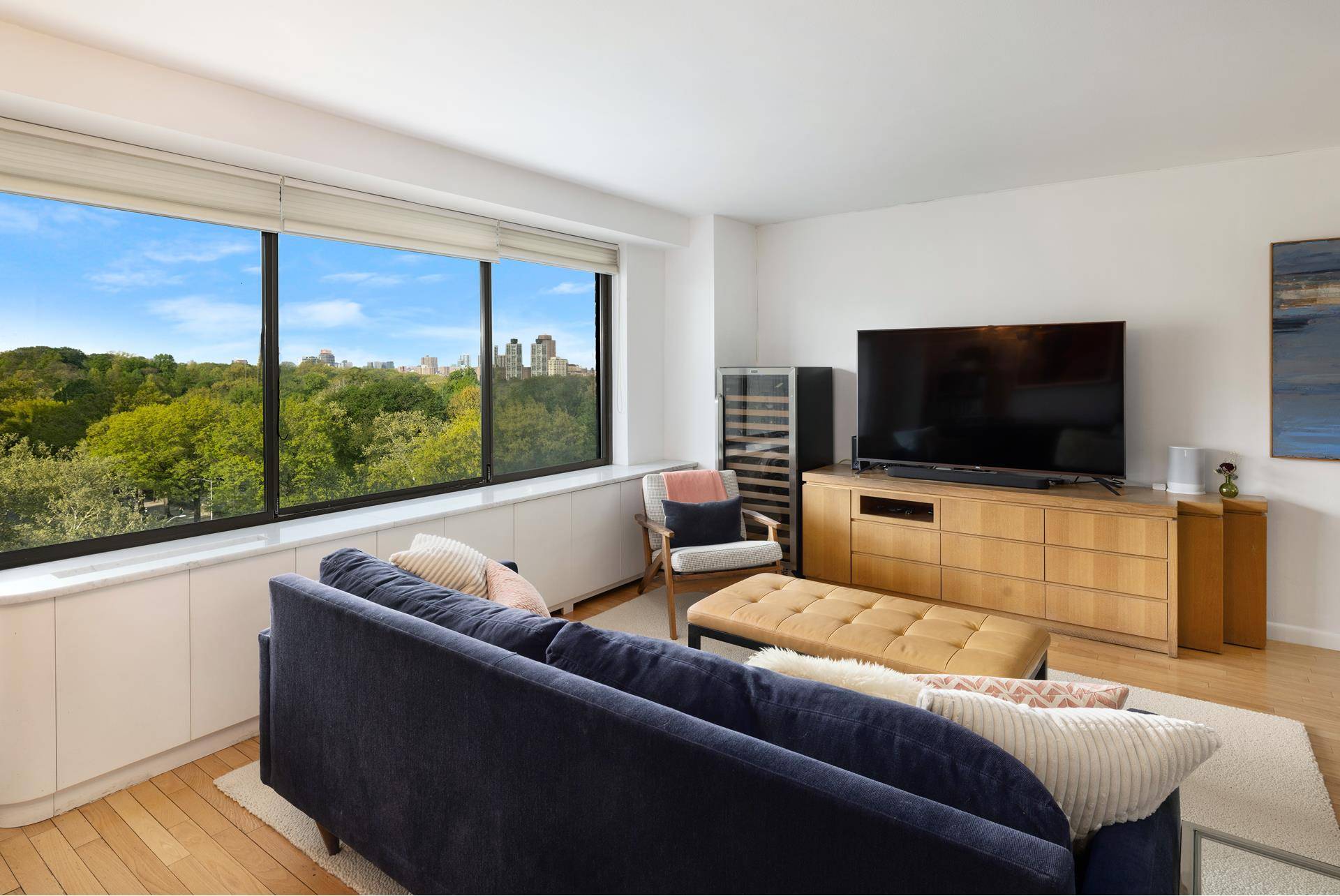 Amazing park and city views delight you every day from this oversize, impeccably renovated 840 square foot one bedroom on the Upper West Side, with a HUGE 130 square foot ...