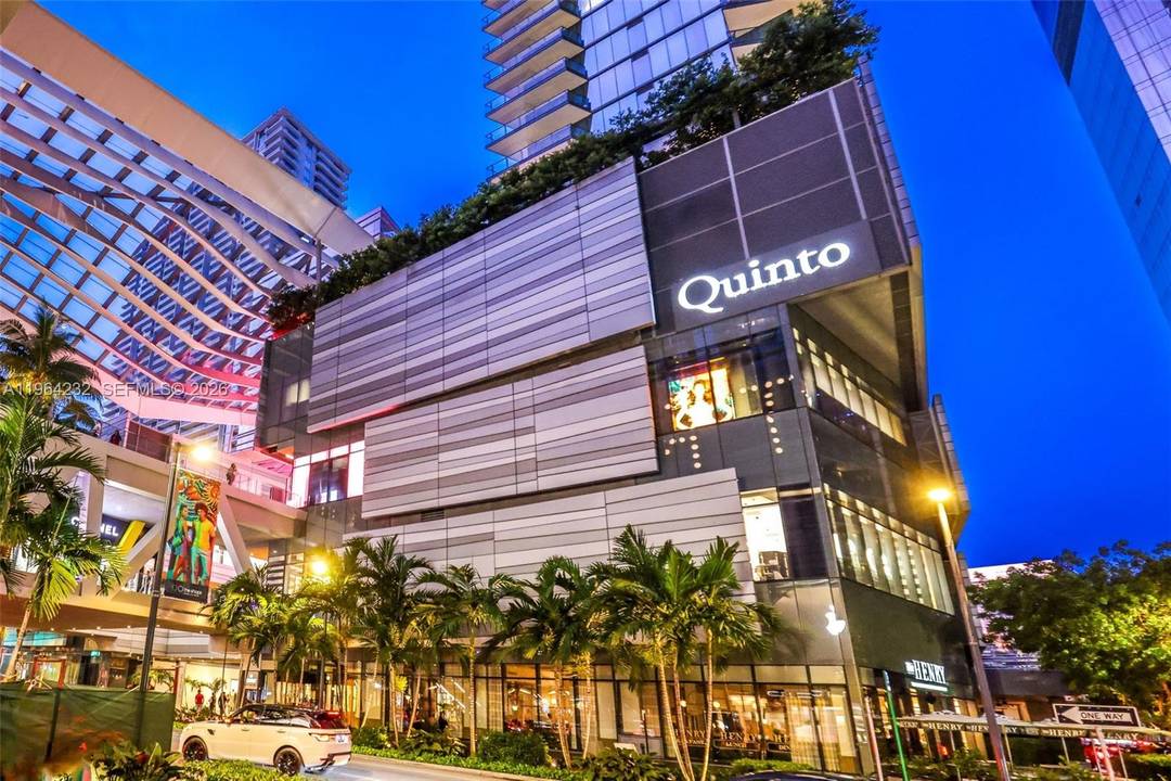 Stunning three bedrooms three bathrooms corner unit high floor at Brickell Heights West Condominium.