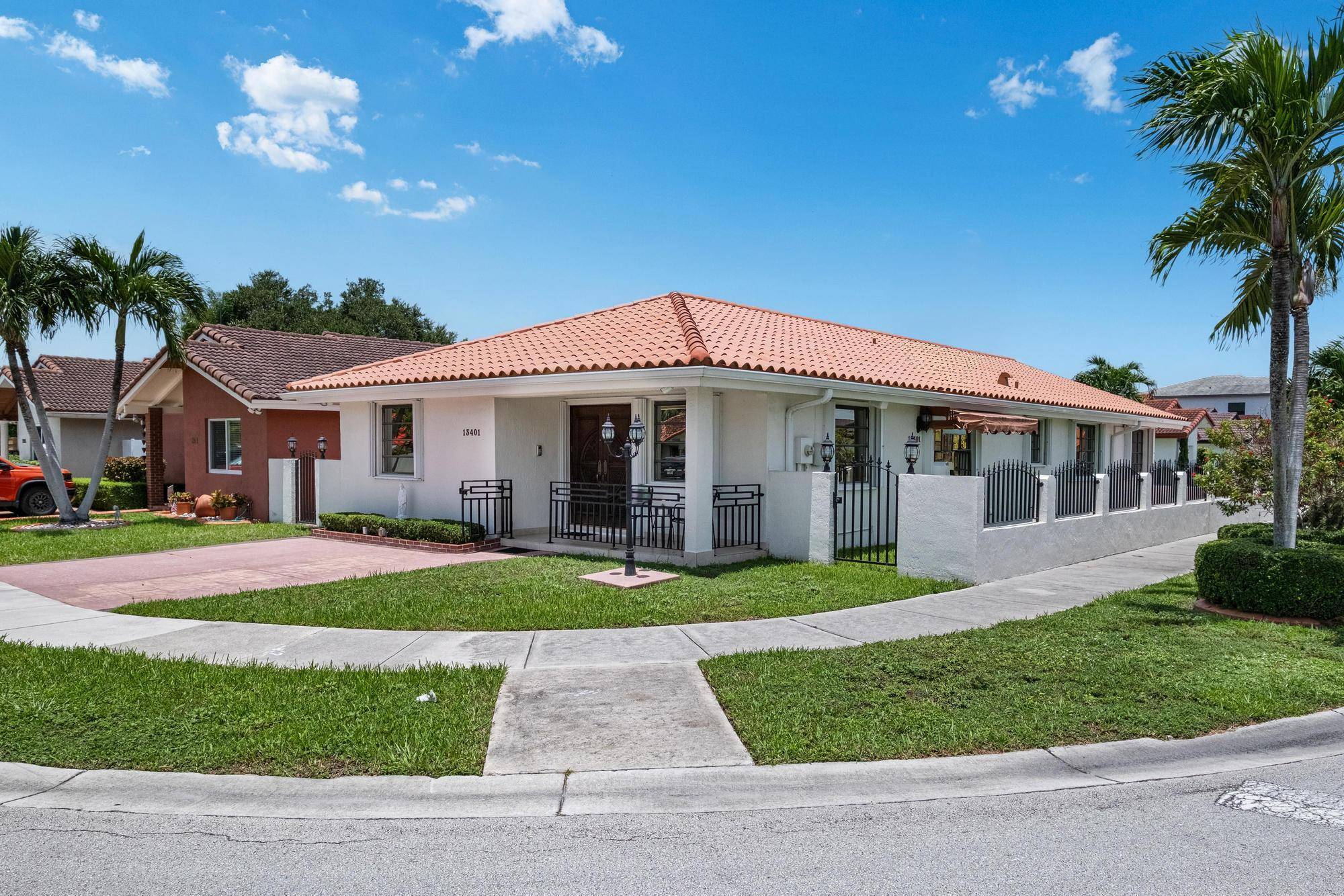 Beautiful corner home in excellent condition and truly move in ready.