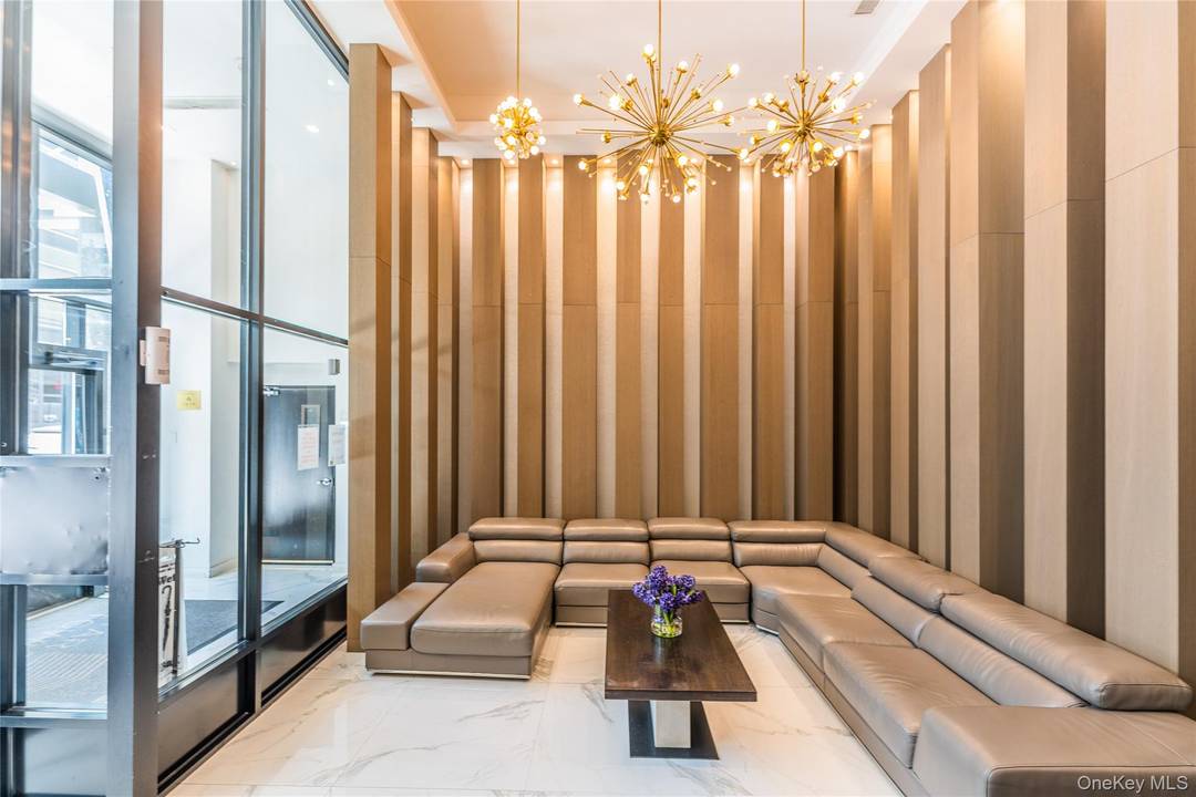 Discover the rare opportunity to own one of Long Island City s most desirable two bedroom residences.