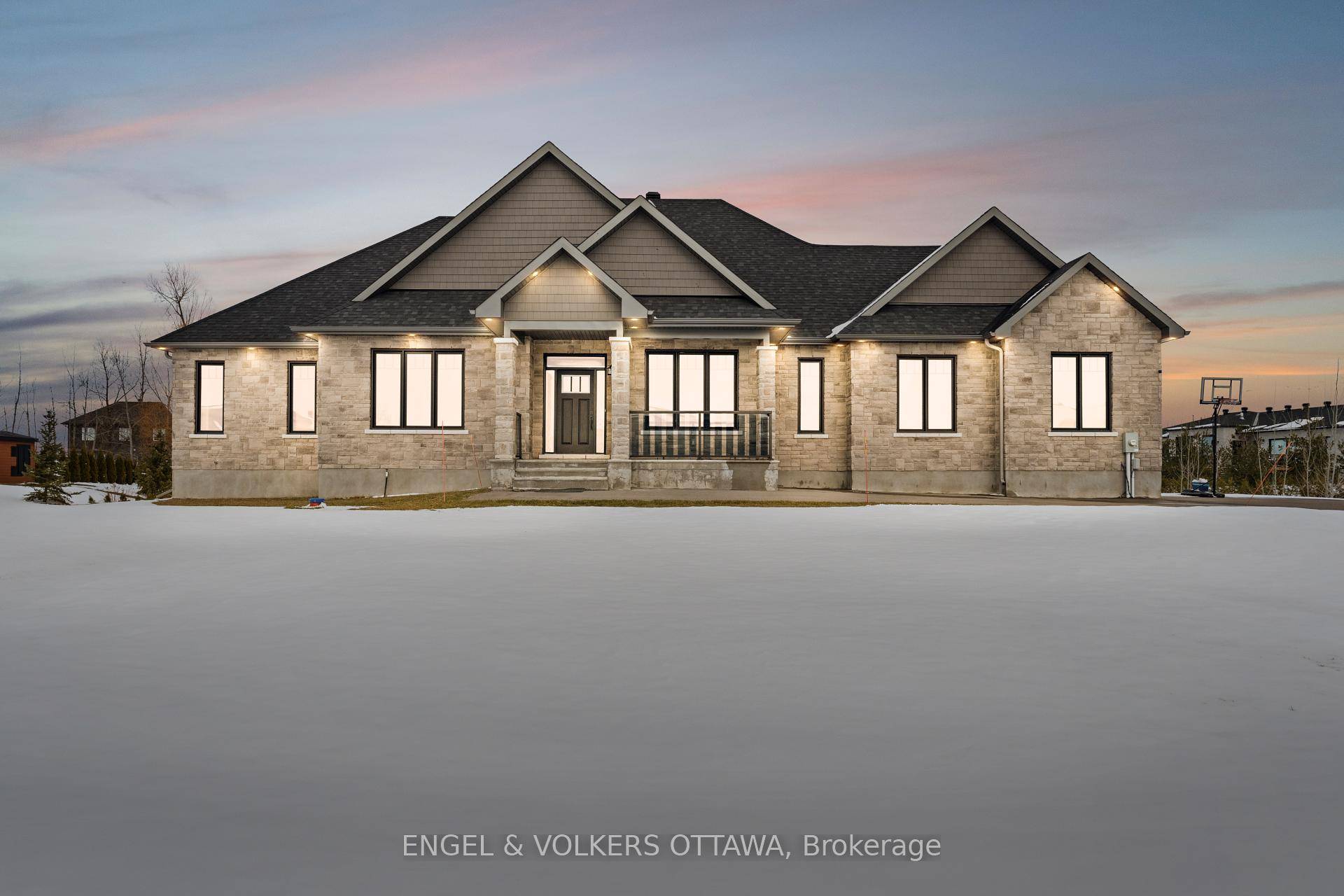 Stunning Executive Home by Park View Homes in Lakeland Meadows, Greely.