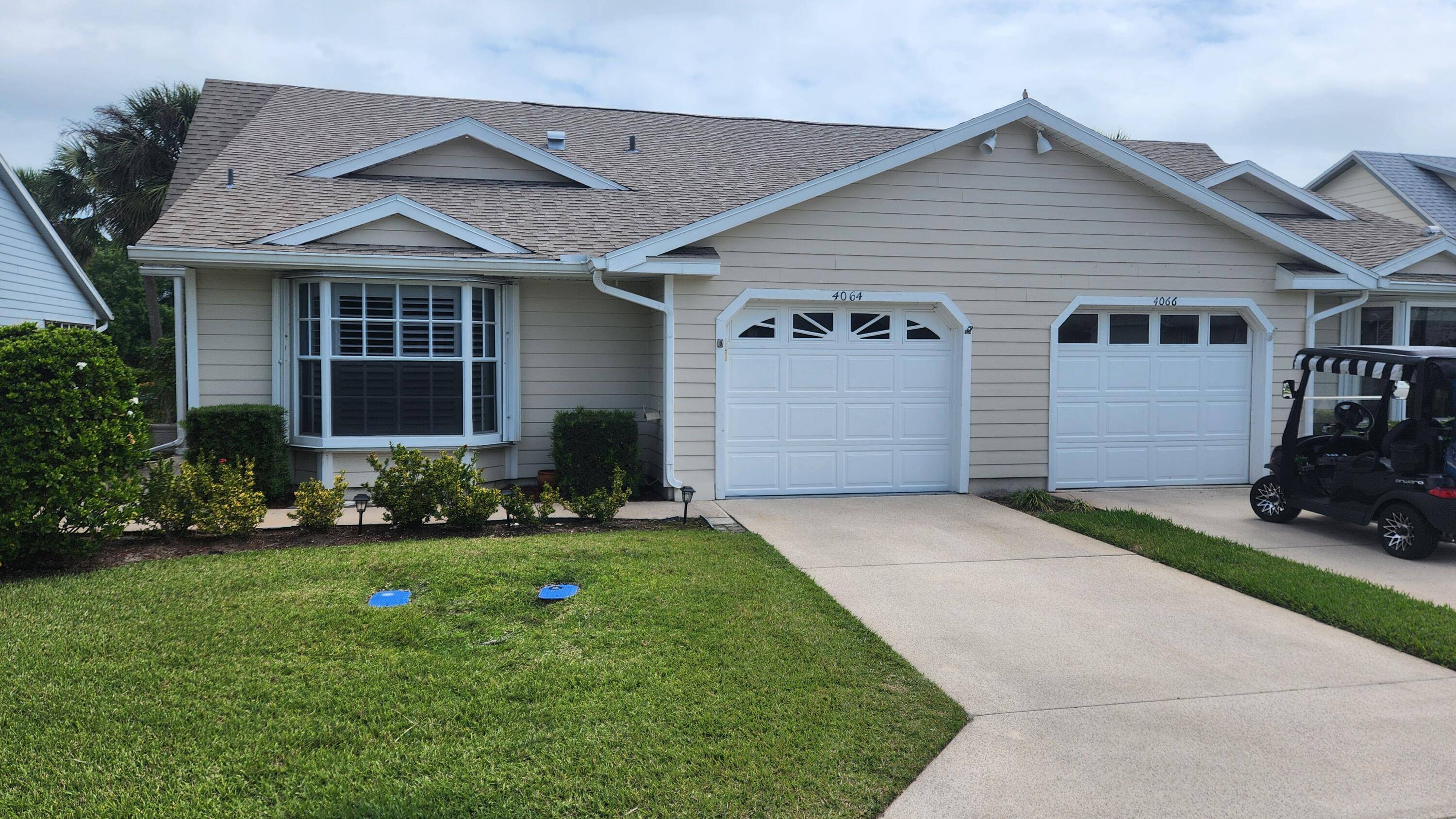 COME TAKE ADVANTAGE OF THIS FANTASTIC GOLF VILLA WITH NEW A C, NEW REFRIGERATOR, NEW RANGE, NEW DISHWASHER, NEW LUXURY VINYL PLANK THROUGHOUT, PLANTATION SHUTTERS AND NEW MAIN BATHROOM SHOWER ...