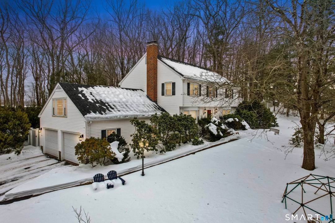 Welcome to this spacious 4 bedroom, 3.