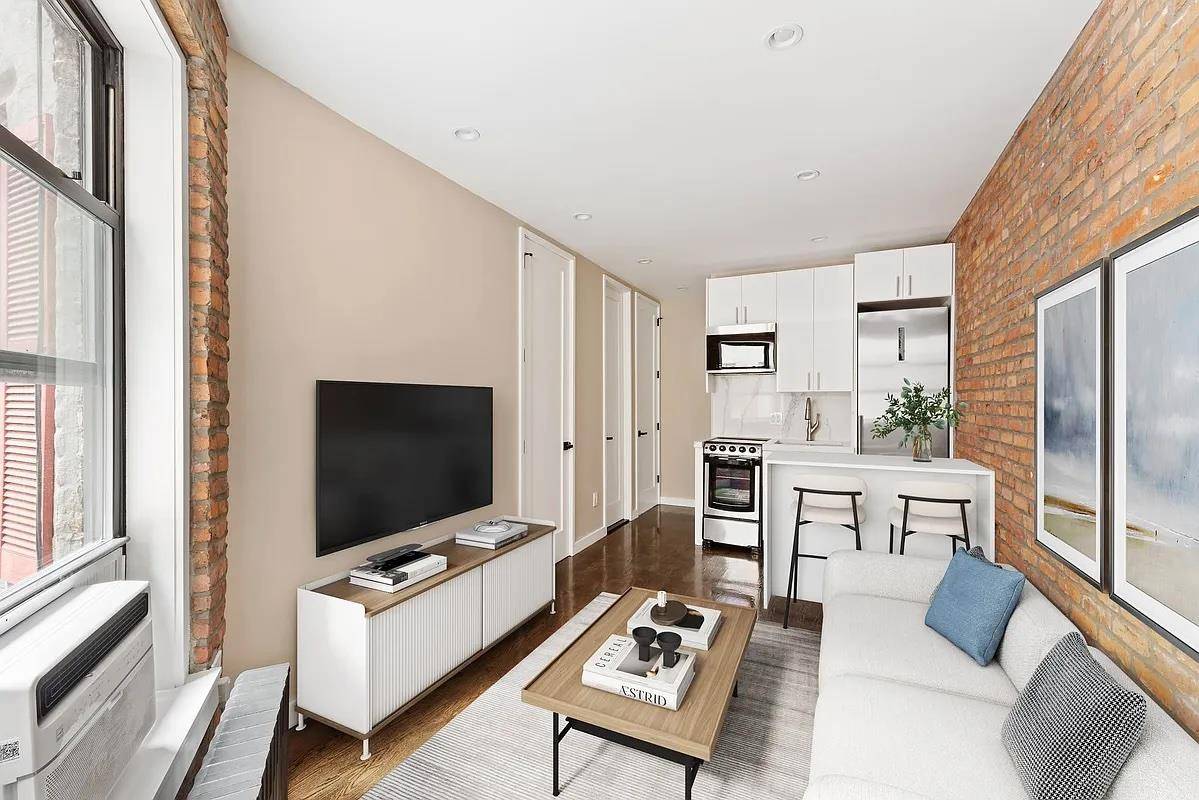 BRAND NEW GUT RENOVATED 3 BED IN PRIME EAST VILLAGE !