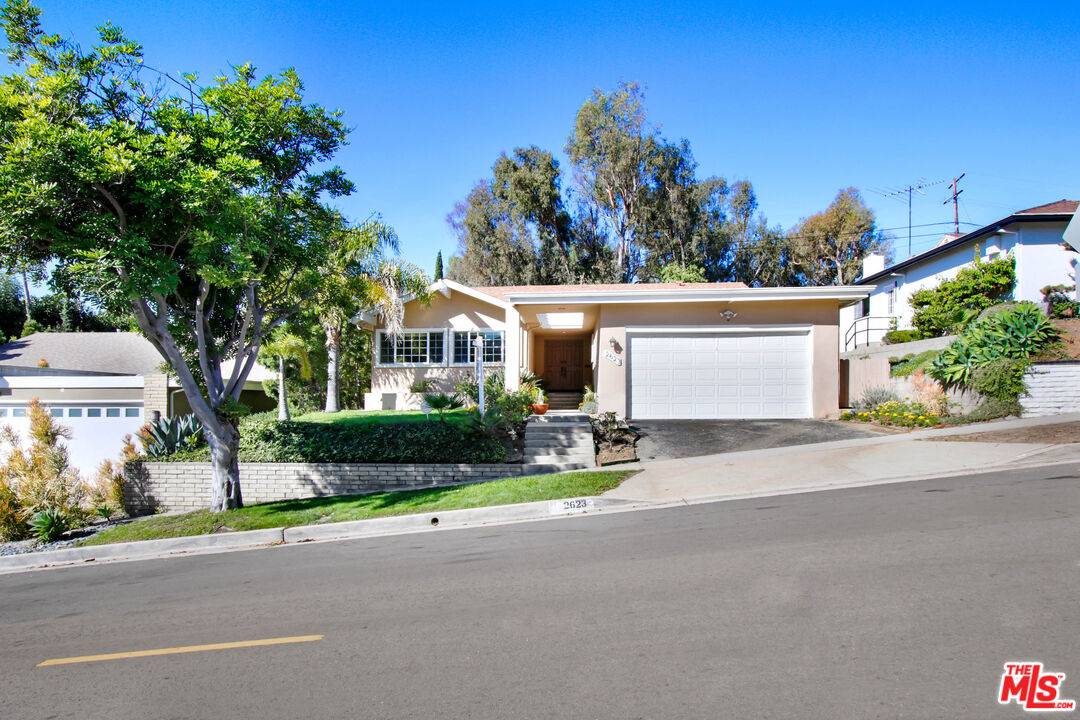 2623  S Beverly Dr LA