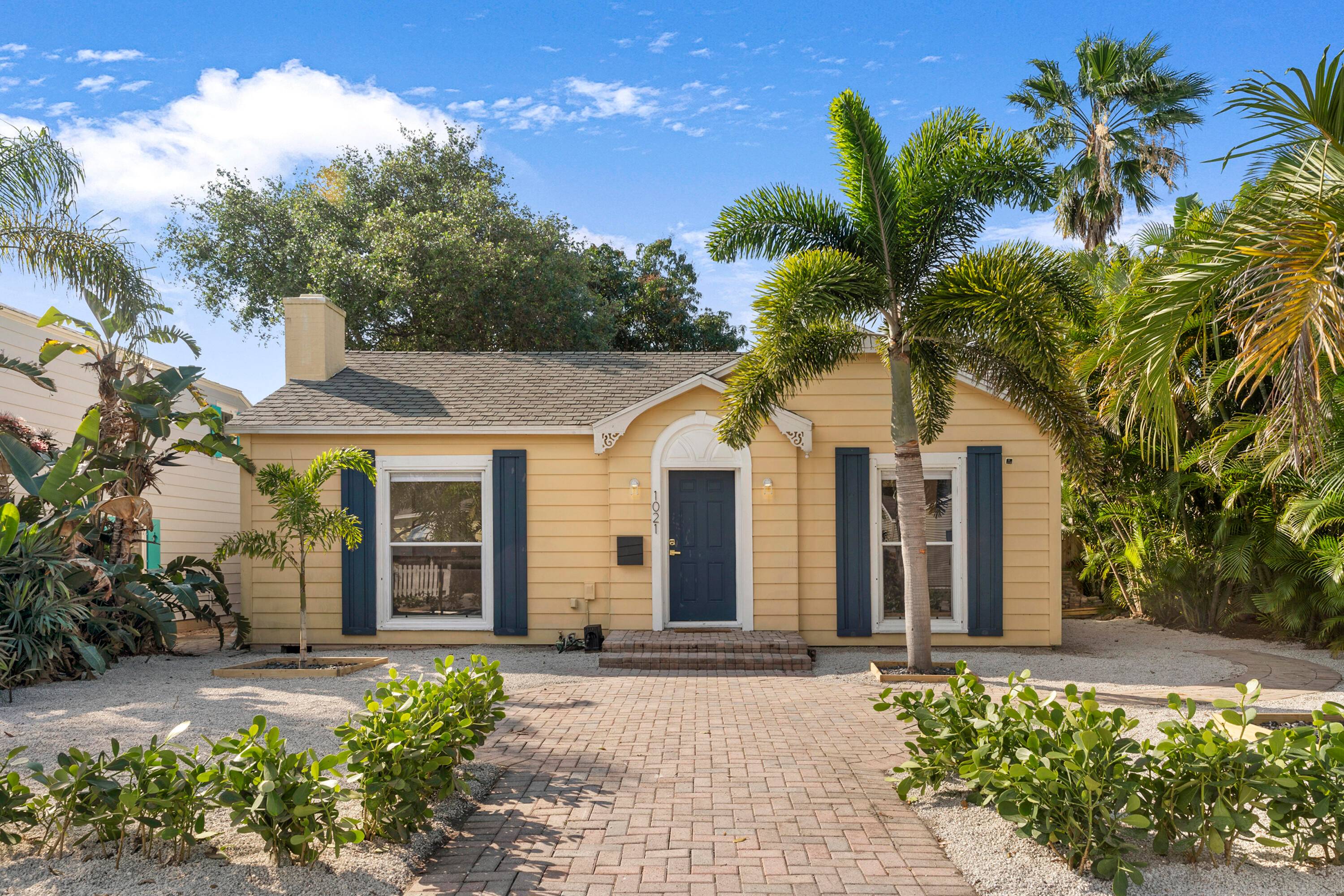 Charming 3 bed 1 bath light and bright craftsman's style home with great outdoor spaces and a 348 sq ft cottage with approved plans from the city of LWB to ...
