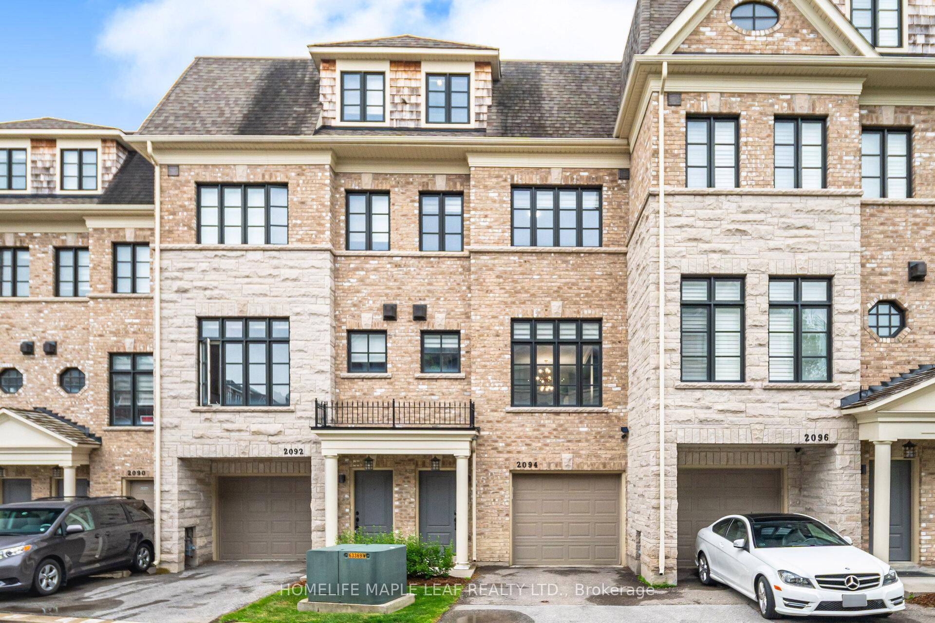 Custom Build Luxury Town Home, By Dunpar Homes Situated In The Heritage Gate Community Of Mississauga.