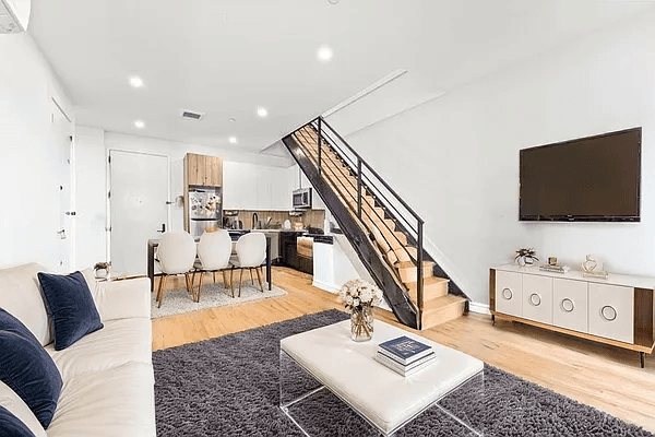 147 Stanhope Street 3B Renovated 3BR 2BA Duplex with Private Terrace amp ; In Unit Laundry This bright and spacious three bedroom, two bathroom duplex in Bushwick offers modern finishes, ...