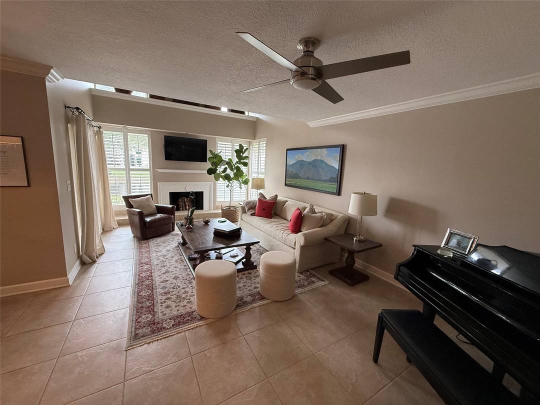 LOCATION, LOCATION ! Spectacular lakefront end unit in the highly desirable Ironwedge community of Camino del Mar, right in the heart of Boca Raton.