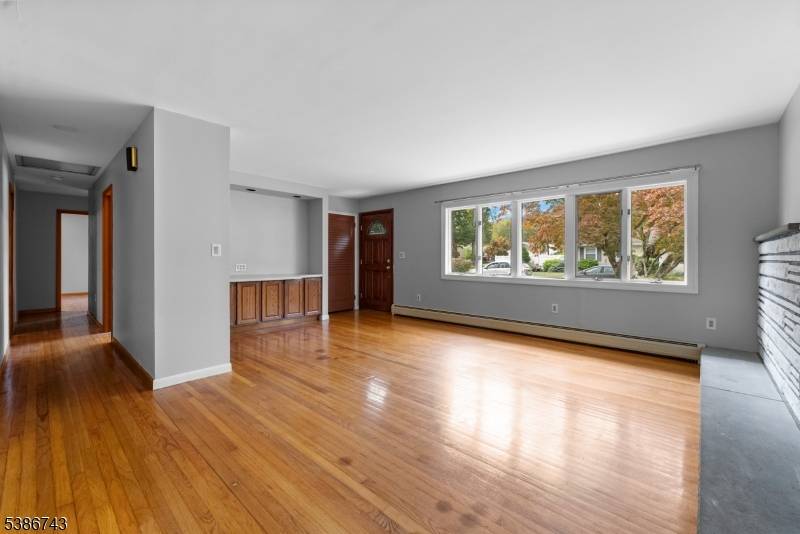 Discover this charming 3 bedroom, 1.