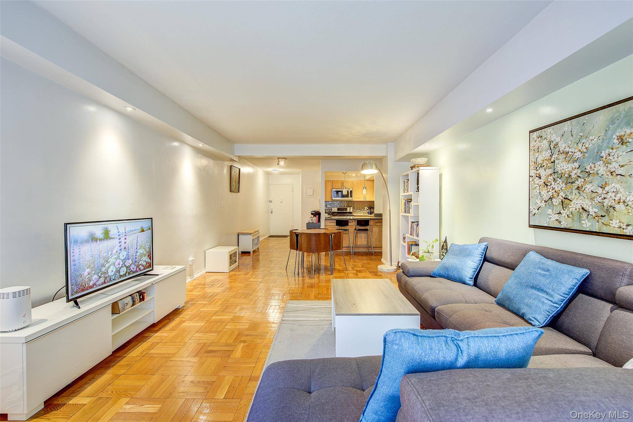 GREAT LOCATION ! Luxury Fireproof Concrete High rise in the Heart of Forest Hills.
