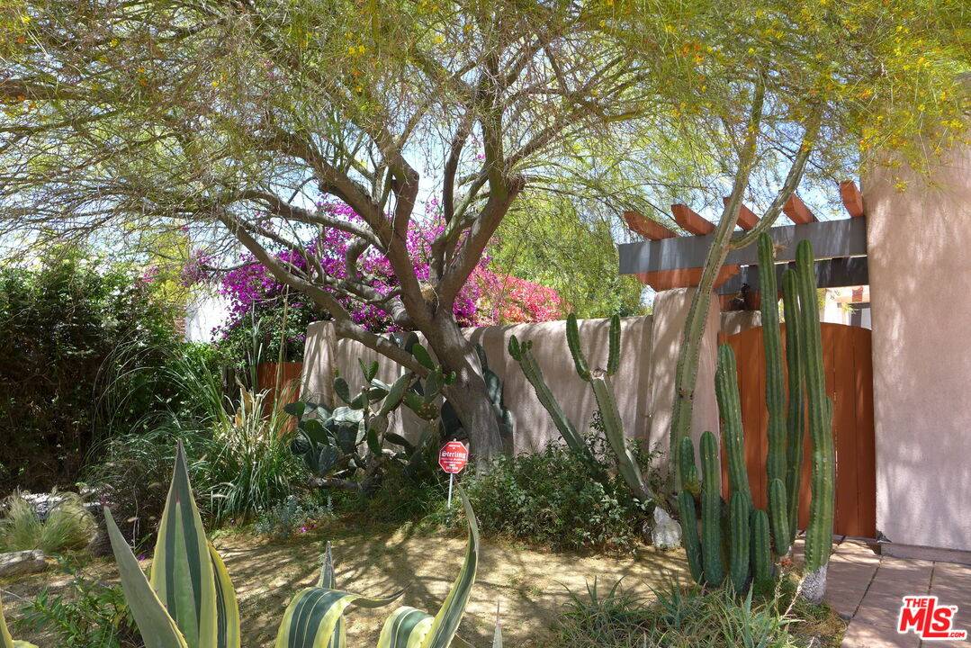 3124  Veteran Ave 3BR La