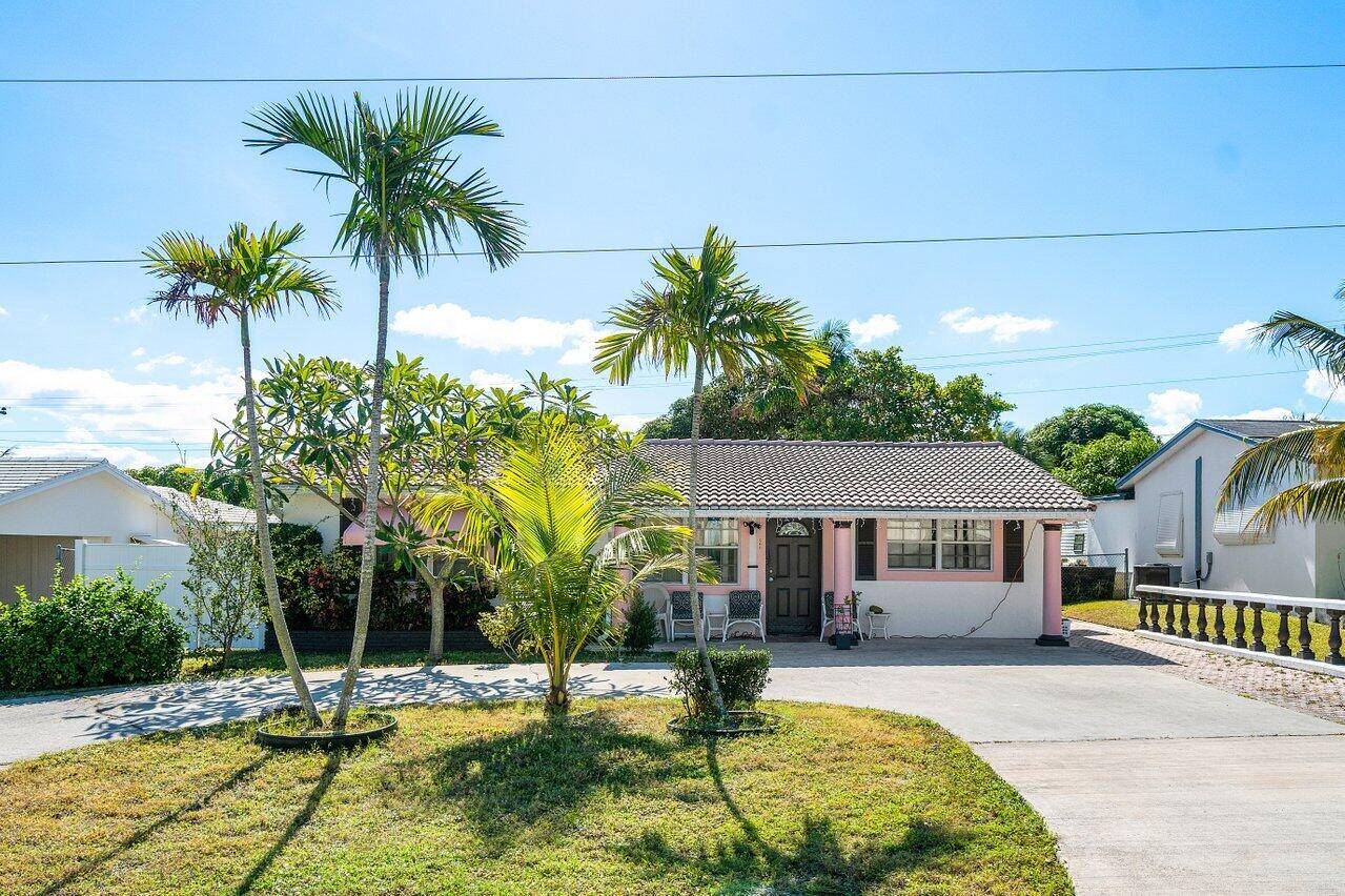 Incredible location in rapidy expanding Boynton Beach.