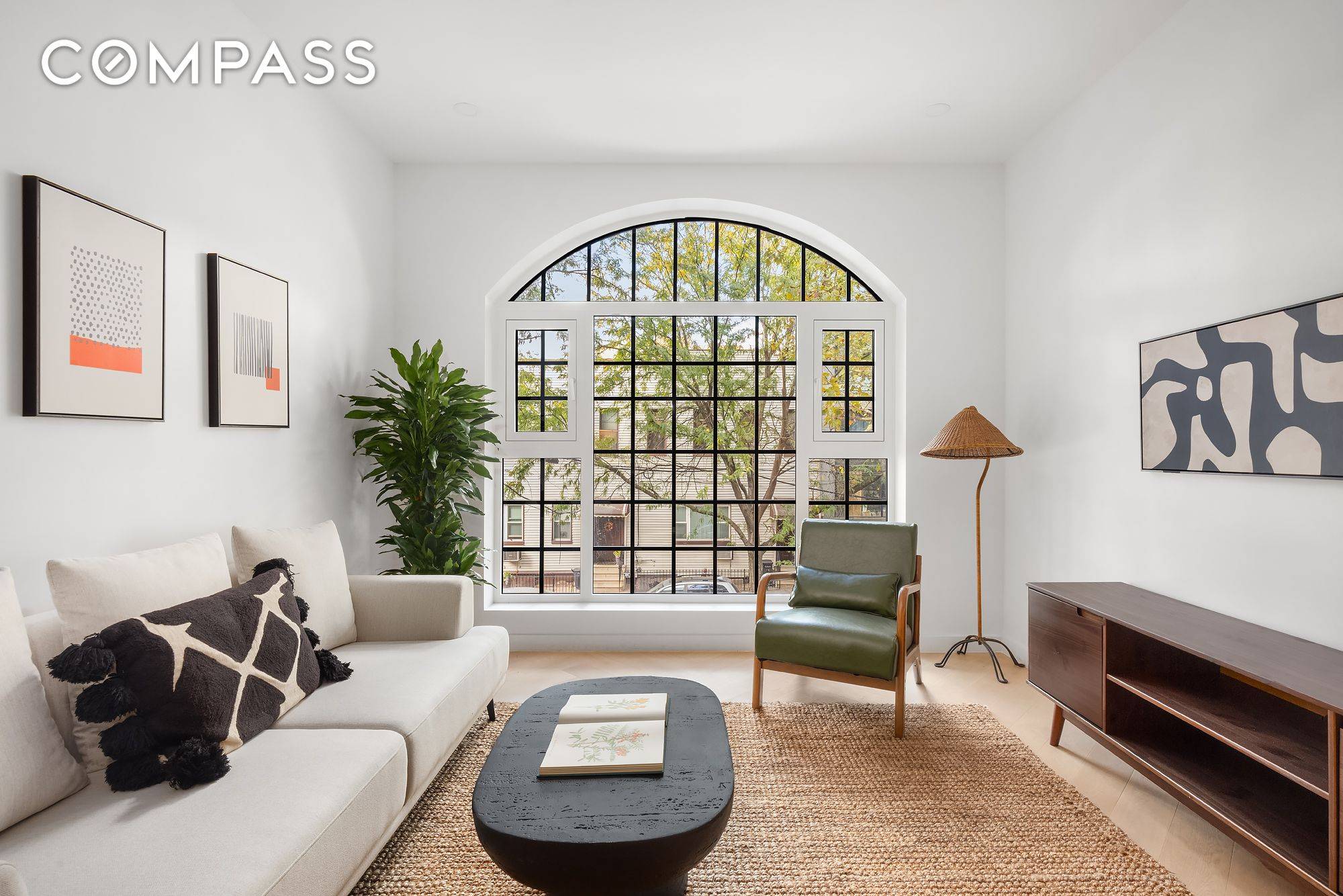 Introducing 90 Herbert Street, Brooklyn's newest boutique condominium development, located on a quiet, tree lined street at the crossroads of Williamsburg and Greenpoint.