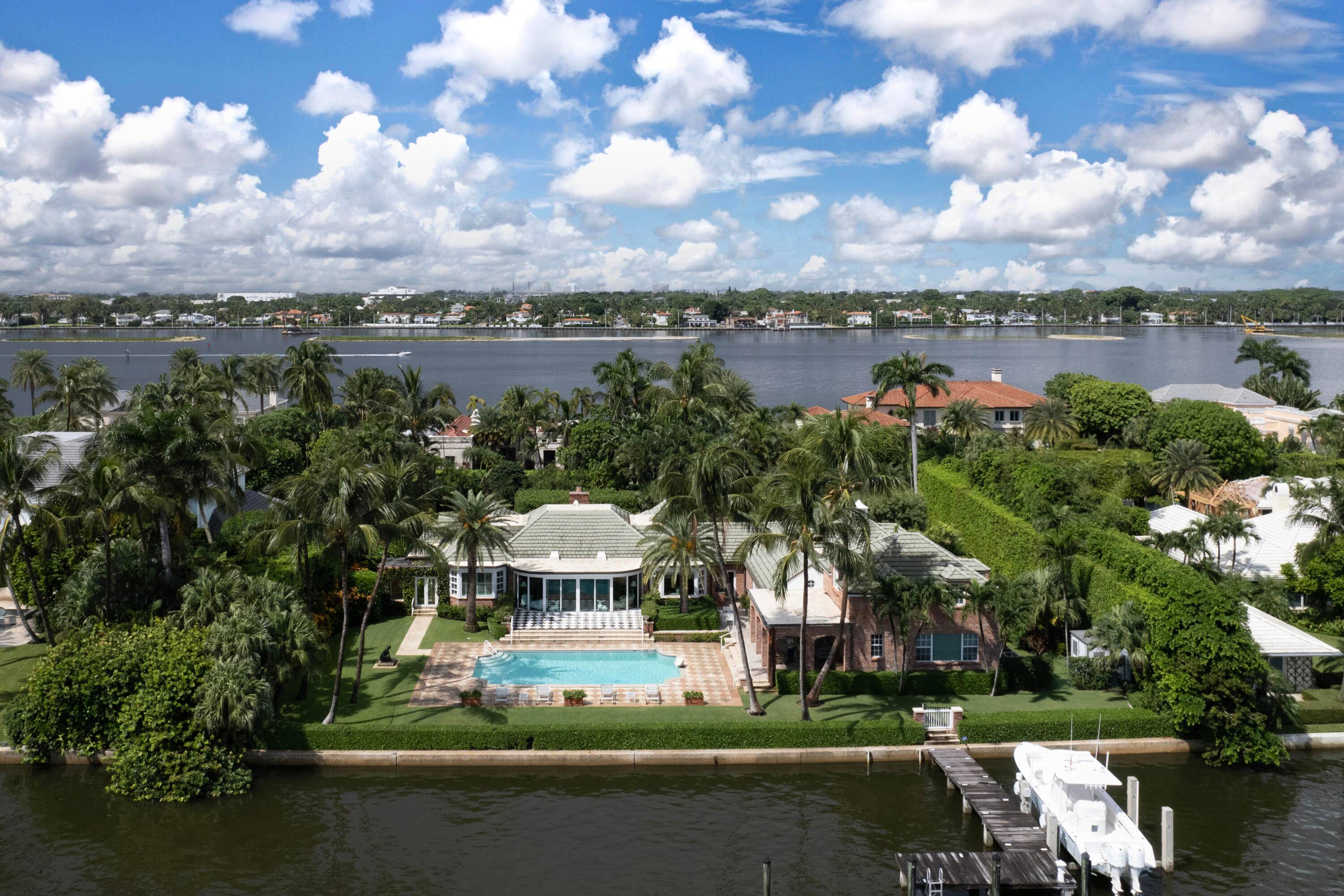 Entering the market for the first time in almost fifty years, this spectacular 1940's Marion Sims Wyeth estate is located on exclusive Everglades Island in the heart of Palm Beach.