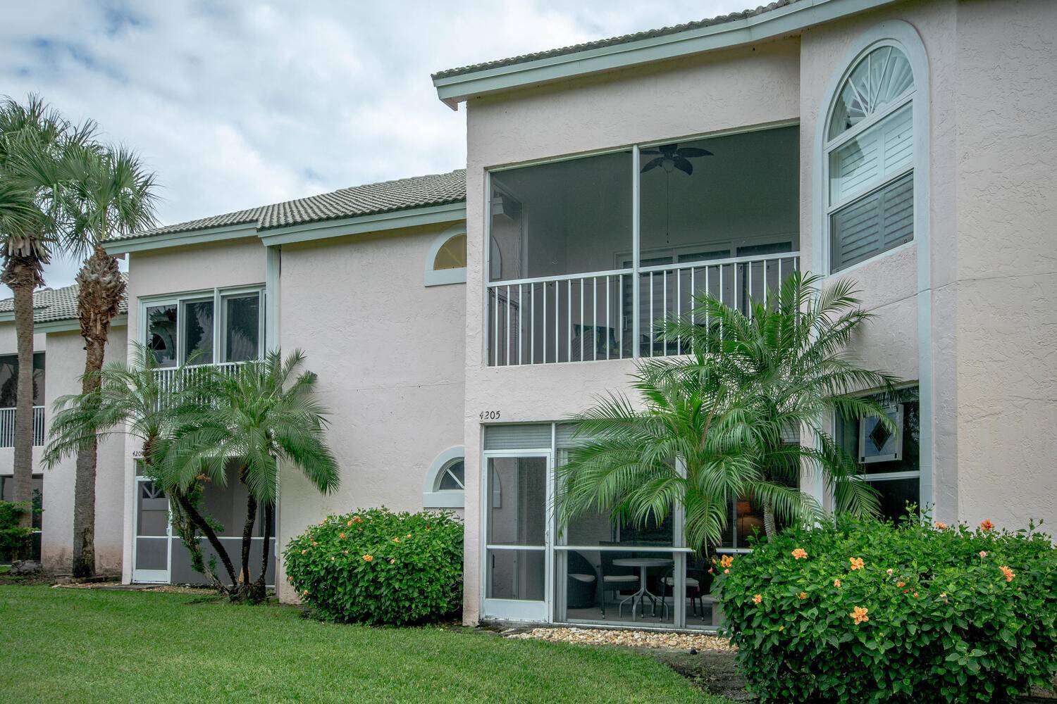 2 bedroom 2 1 2 bath townhouse w primary bedroom on lower floor.