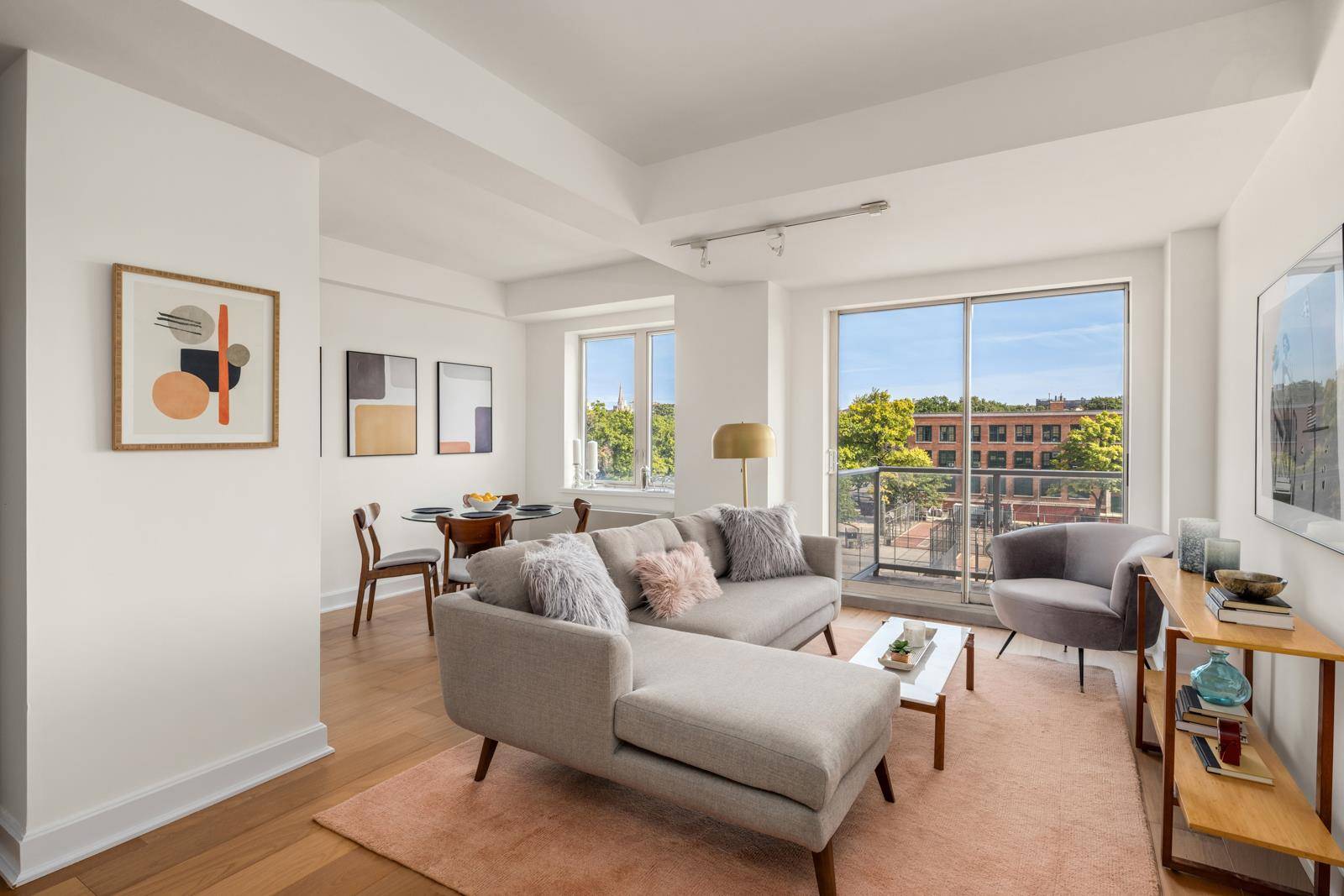 Discover this expansive modern 1 bedroom, 1 bathroom gem at Novo condominium, located in the heart of Park Slope !