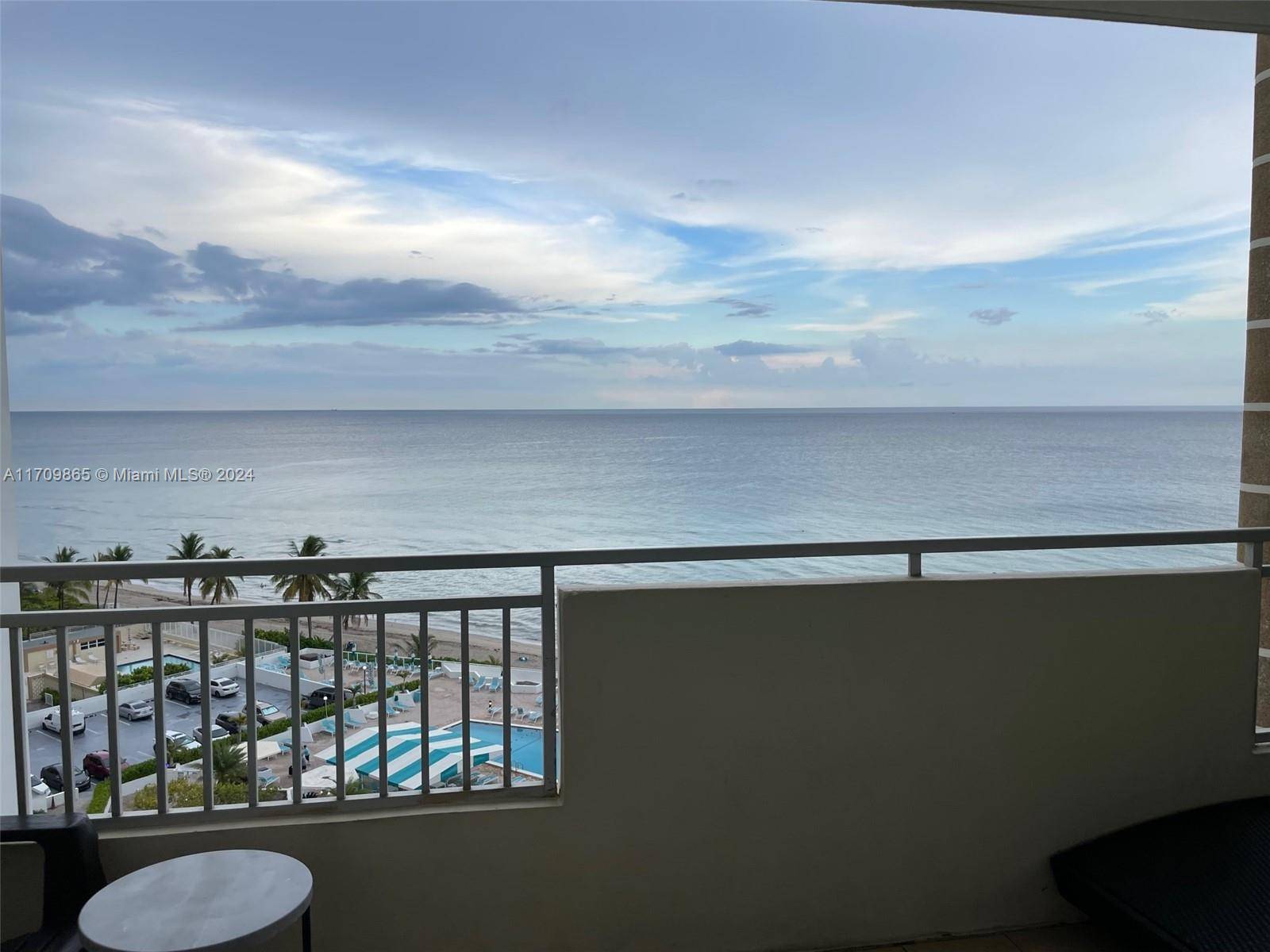 Beachfront Condominium. Direct Ocean view.
