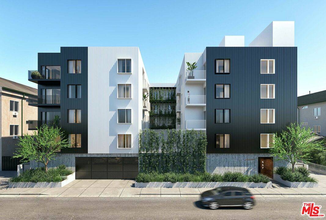 539  N Hobart Blvd LA