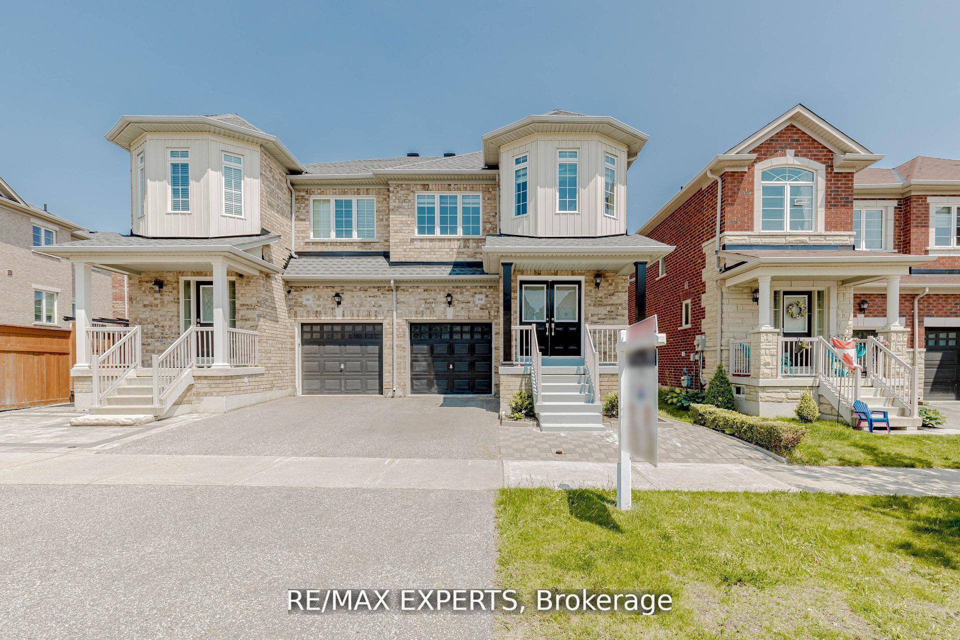 Absolute Show piece in the Heart of Stouffville !