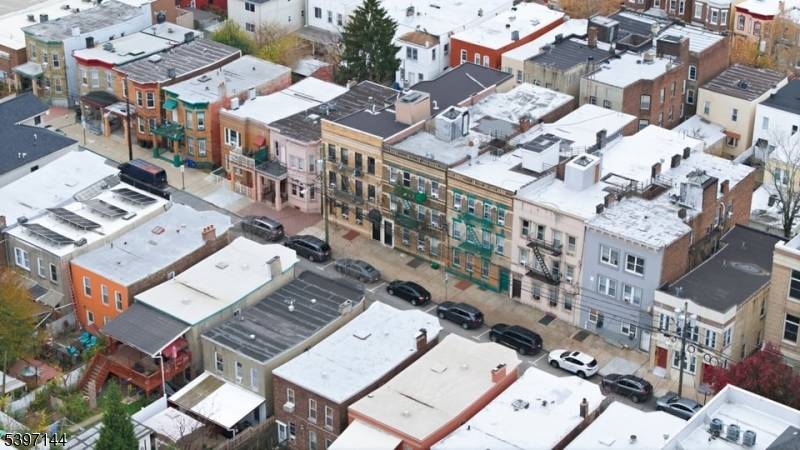 Prime 10 Unit Investment Opportunity in Hudson CountyDiscover a rare multifamily asset in one of West New York's strongest and most consistently in demand rental corridors.