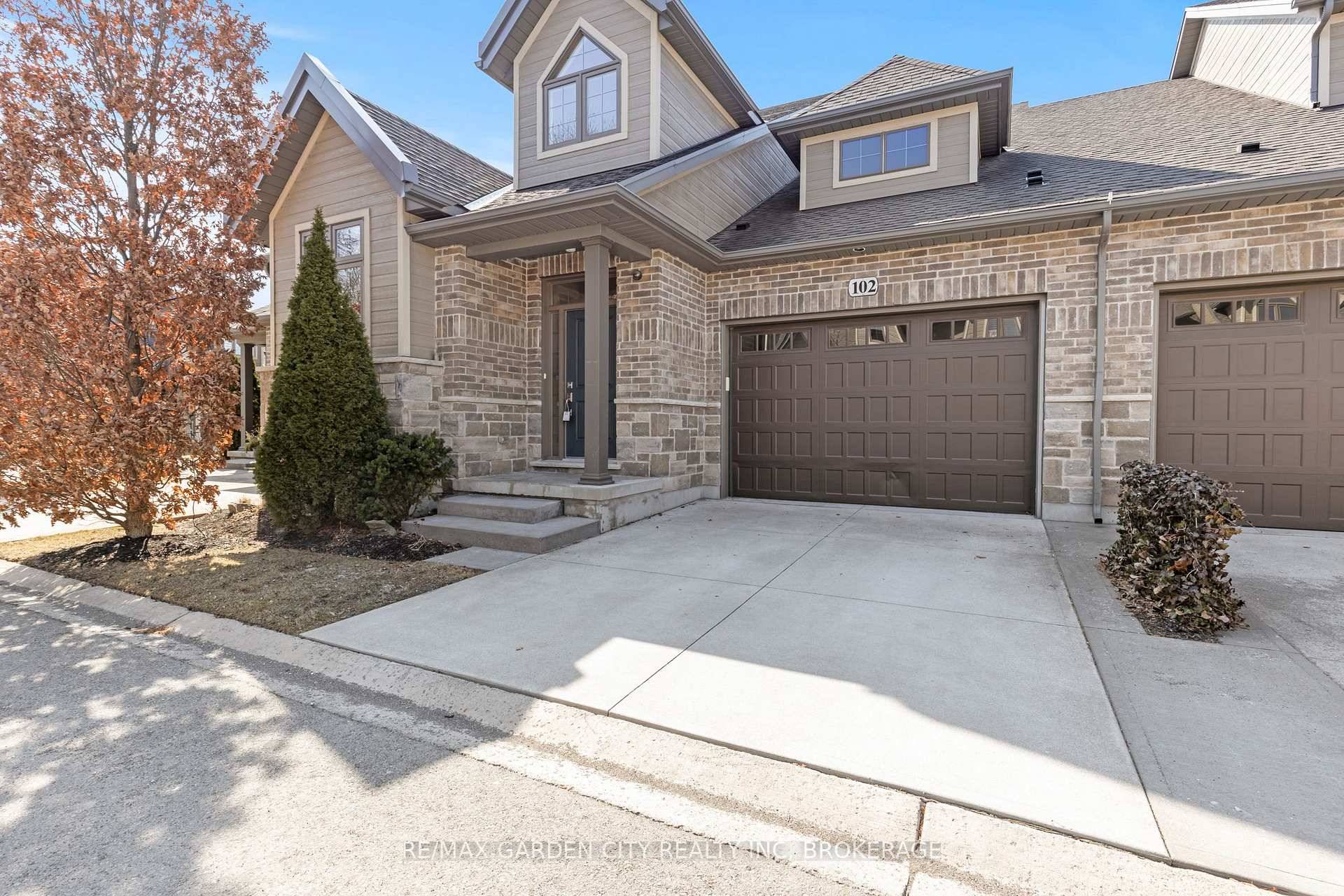 Discover the perfect blend of style, comfort, and quality in this beautifully crafted condo townhome !