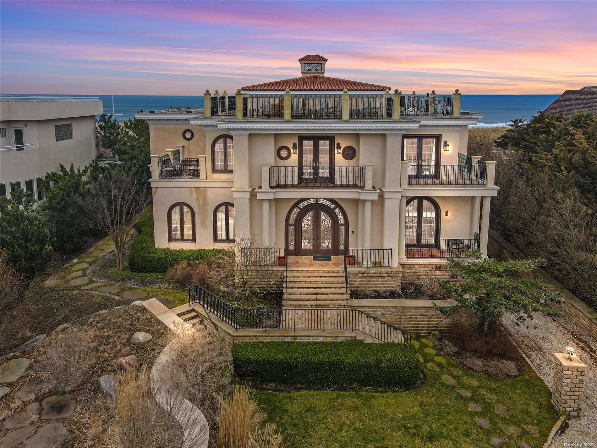 Luxury Apartments in East Quogue For Sale