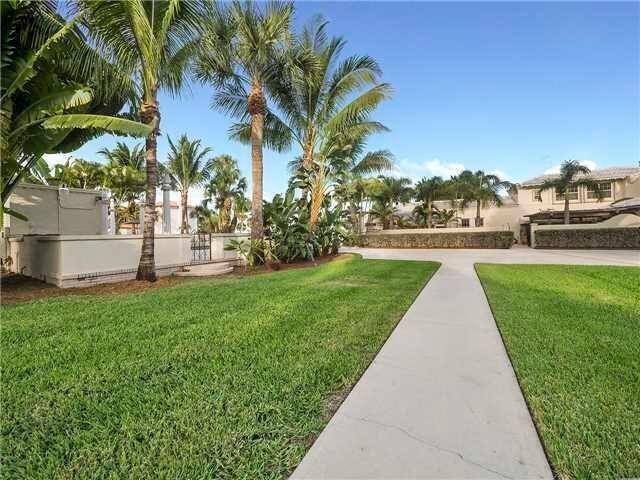 Waterfront Sanctuary ! Spectacular 6 bedrooms includes guest home 4 full, 2 half baths the 2 cabana bathrooms on 2 Acres.