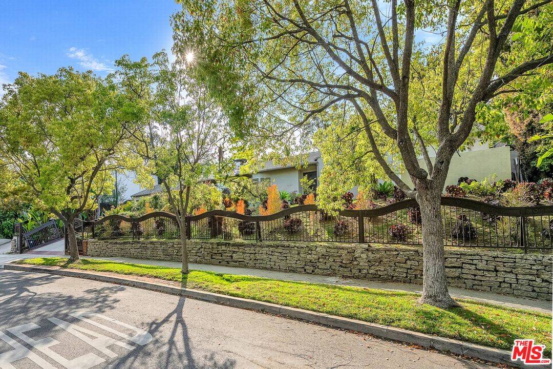 10321   Rochester Ave 4BR Westwood La