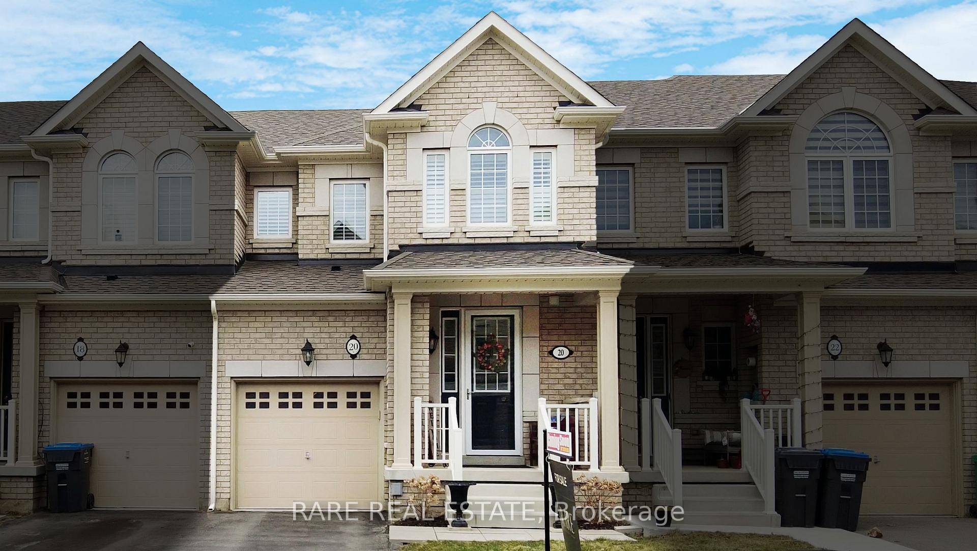 This 2 storey townhouse in Northwest Brampton checks all the boxes for comfortable family living.