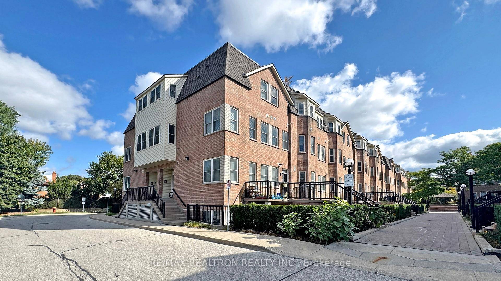 Welcome To Liberty Walk, One Of The Most Desirable Neighborhoods On The West Side !