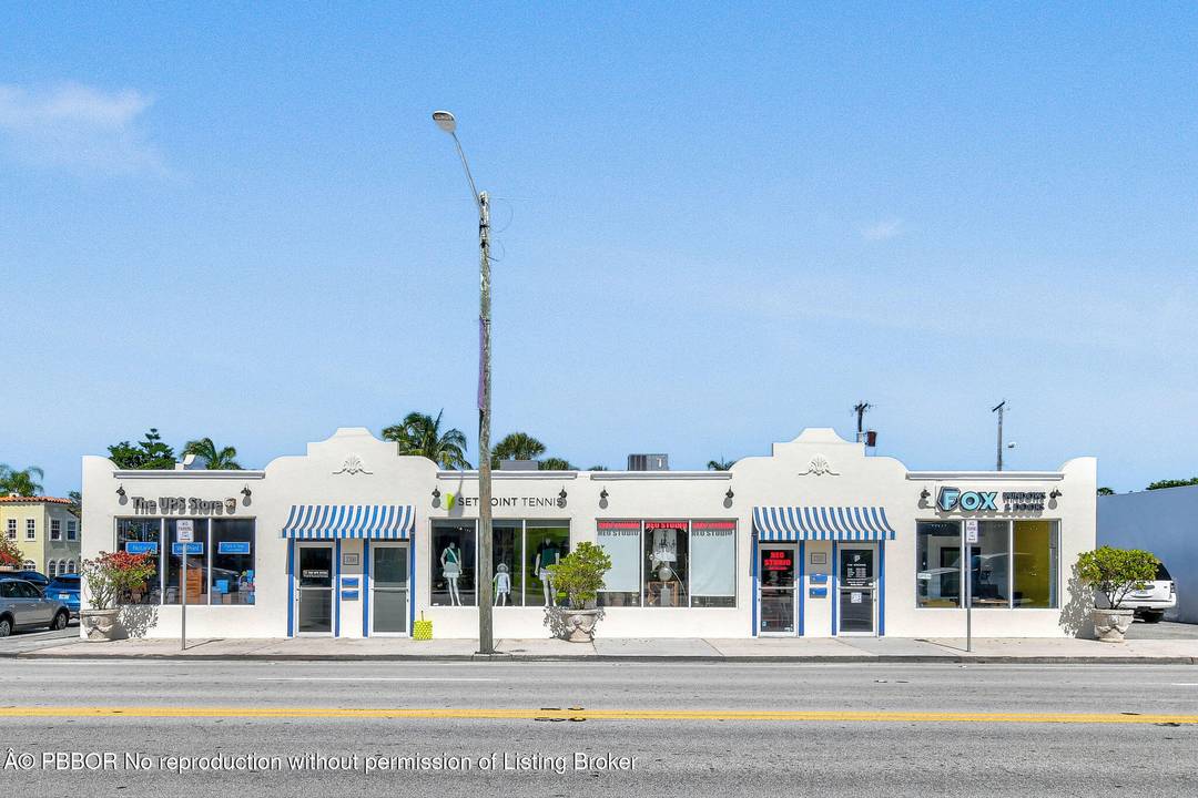 Premier trophy retail strip center with commanding frontage on Dixie Highway, ideally positioned between Belvedere Boulevard and Southern Boulevard in West Palm Beach.