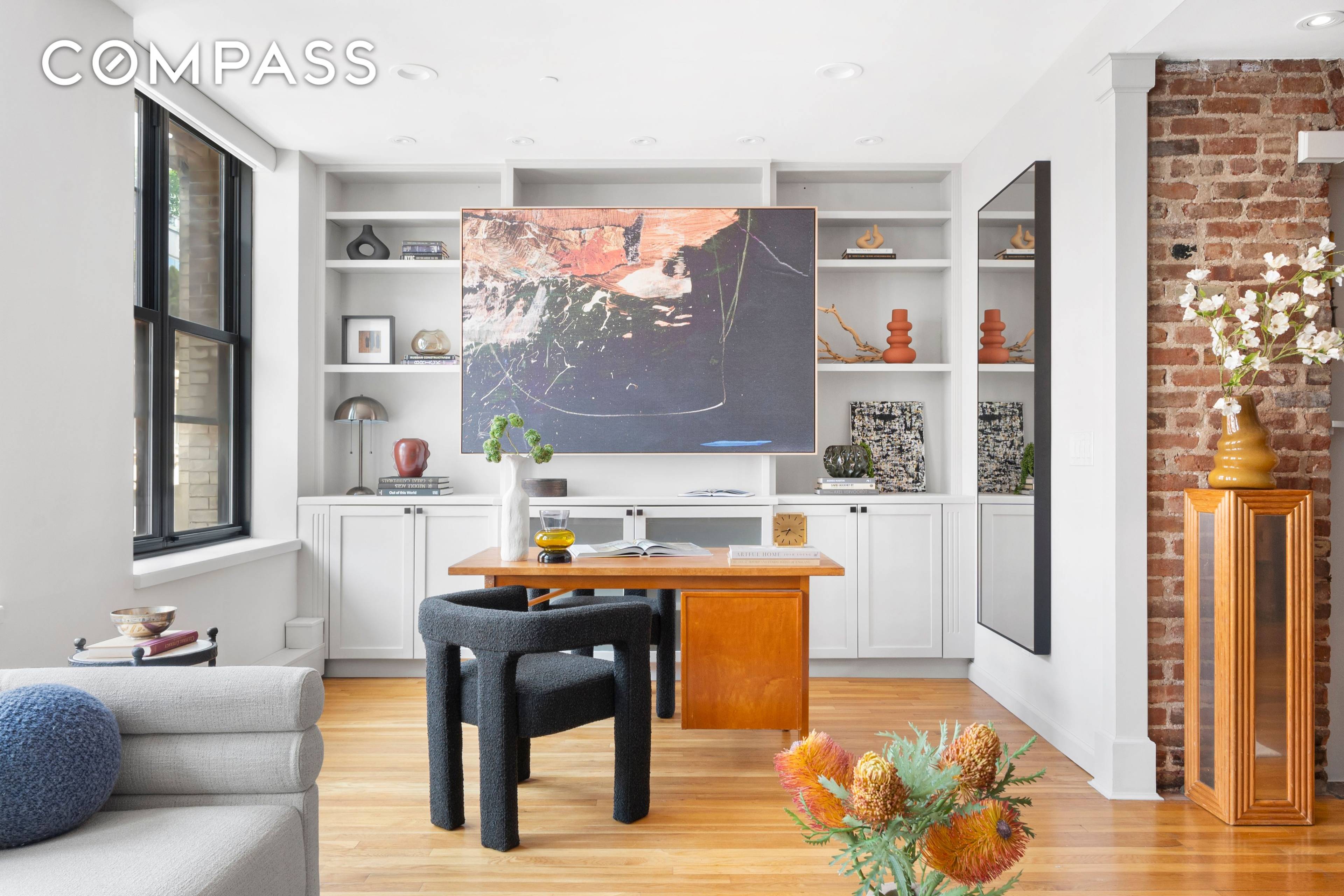 Welcome to the Penthouse at 120 West 20th Street a stunning 2 bedroom convertible 3 bedroom, 2 bathroom loft with a private roof deck, located in an intimate building in ...
